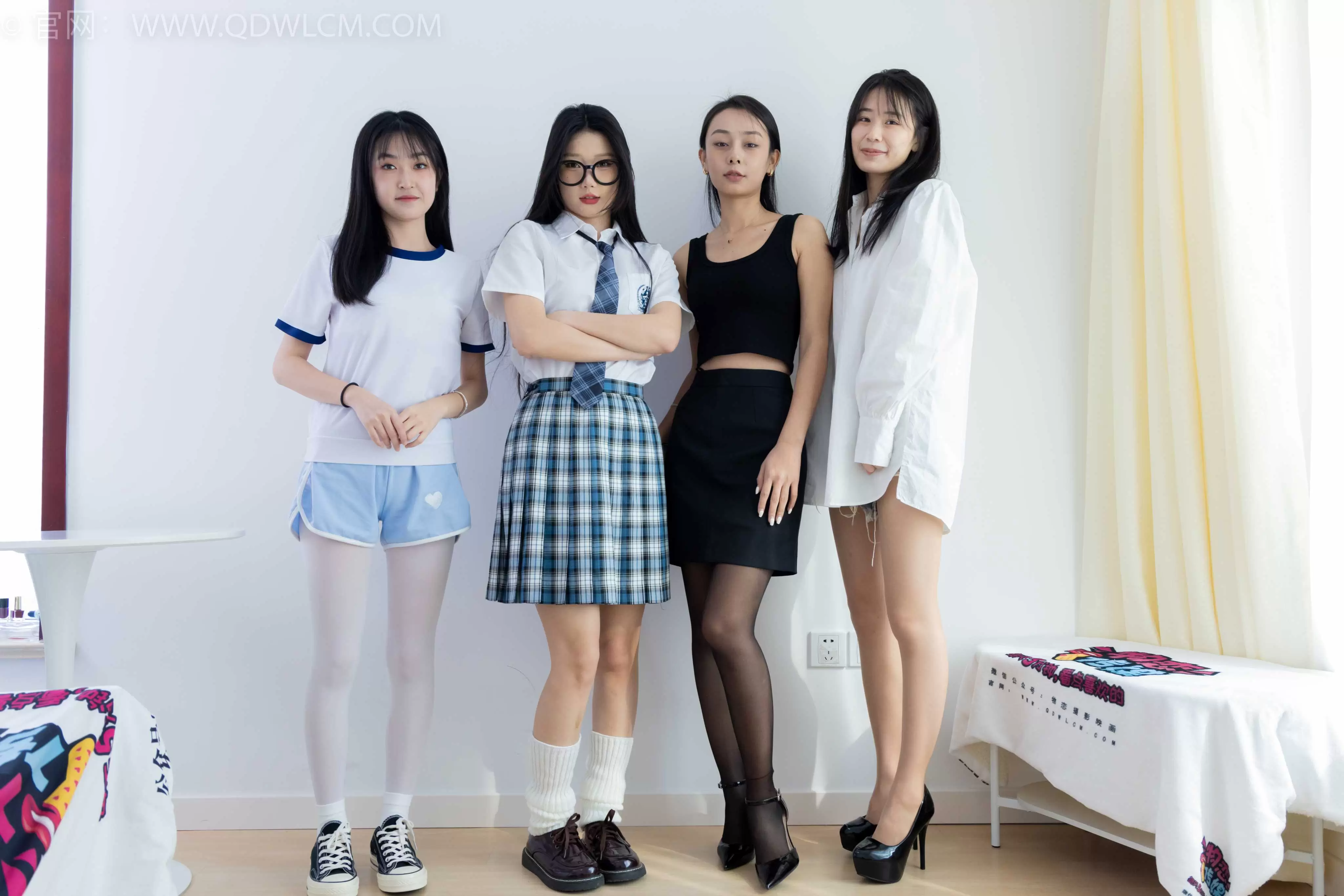 物恋传媒 NO.1851 菜菜&岚岚&小竹&嘉木-新春快乐 [166P-1V-6.7G] - 秀人网免费无水印在线套图写真