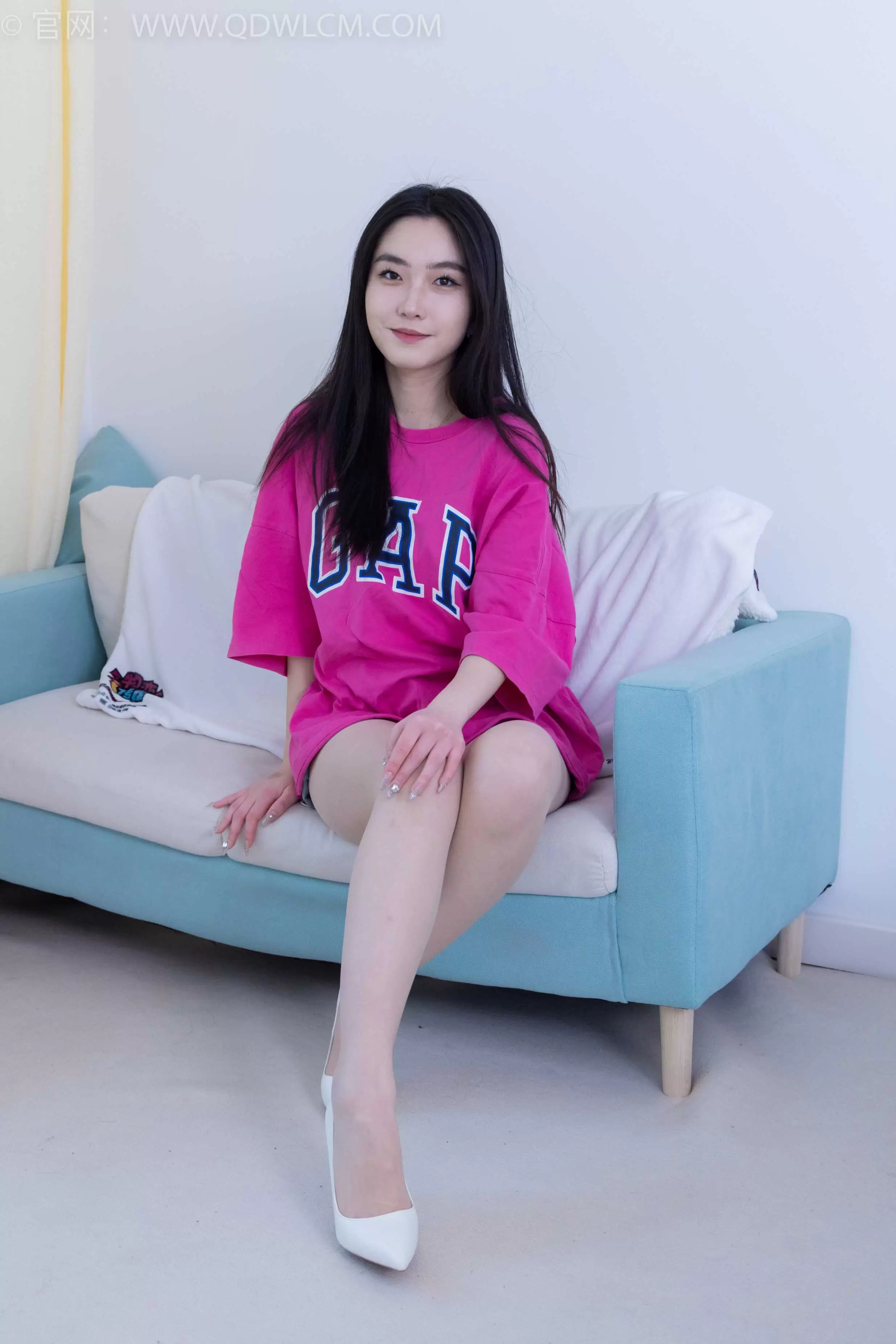 物恋传媒 NO.1841 川川-遇见你 [150P-1V-4.35G] - 秀人网免费无水印在线套图写真