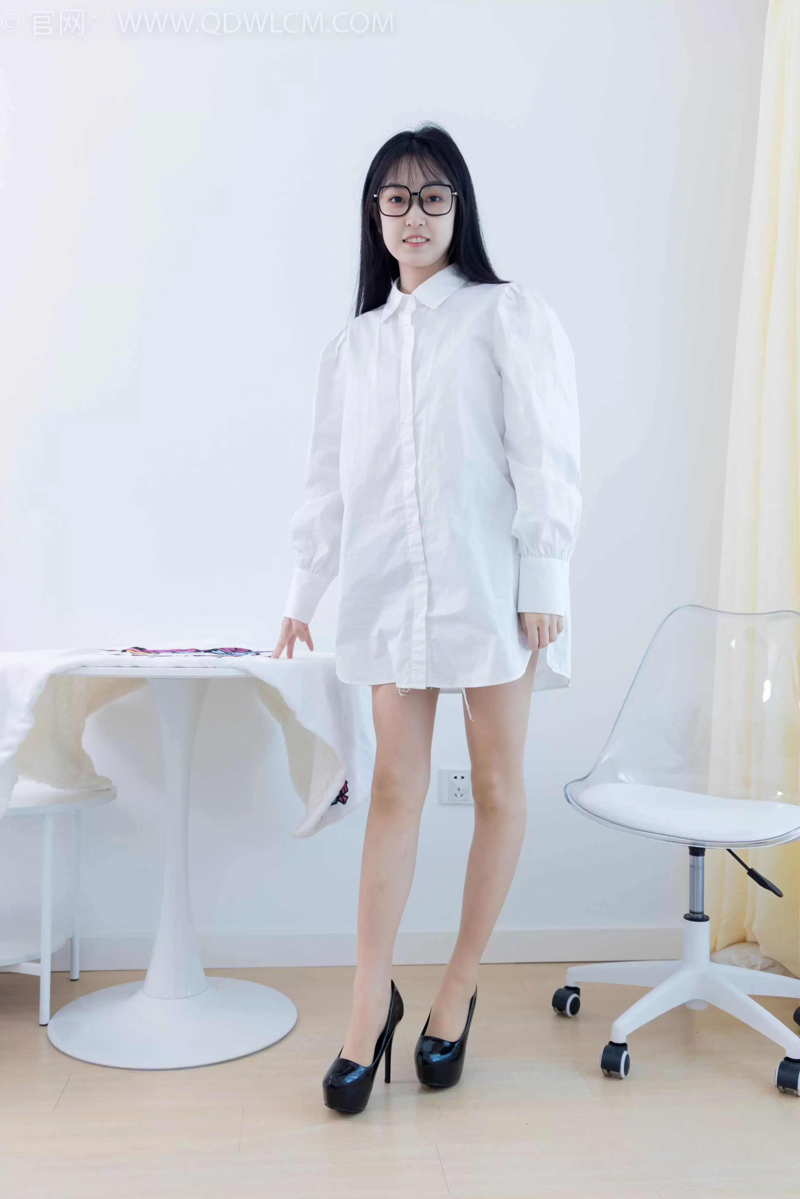 物恋传媒 NO.1836 嘉木-流水潺潺 [170P-1V-4.56G] - 秀人网免费无水印在线套图写真