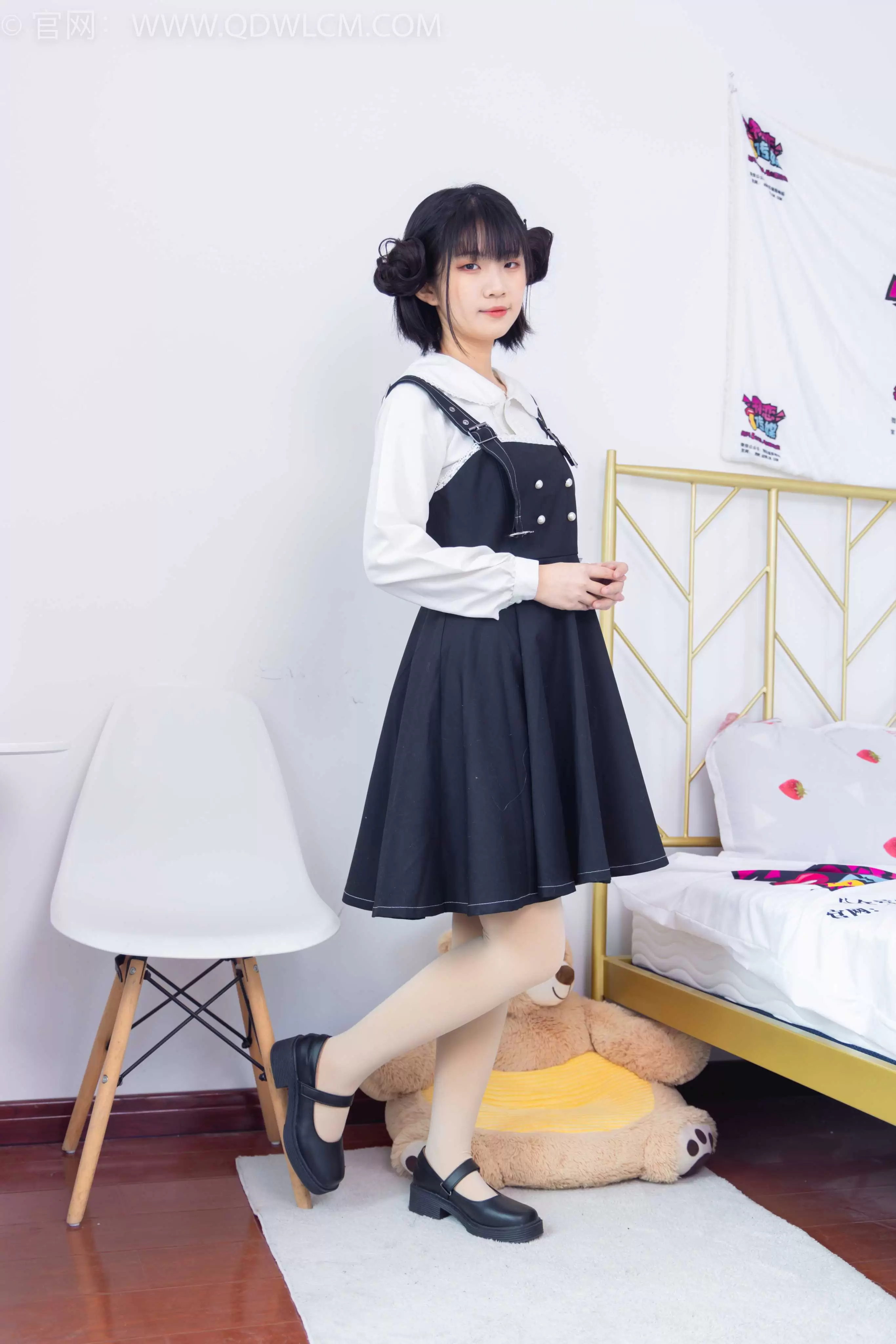 物恋传媒 NO.1799 暗月-爱笑的眼睛 [150P-1V-3.34G] - 秀人网免费无水印在线套图写真