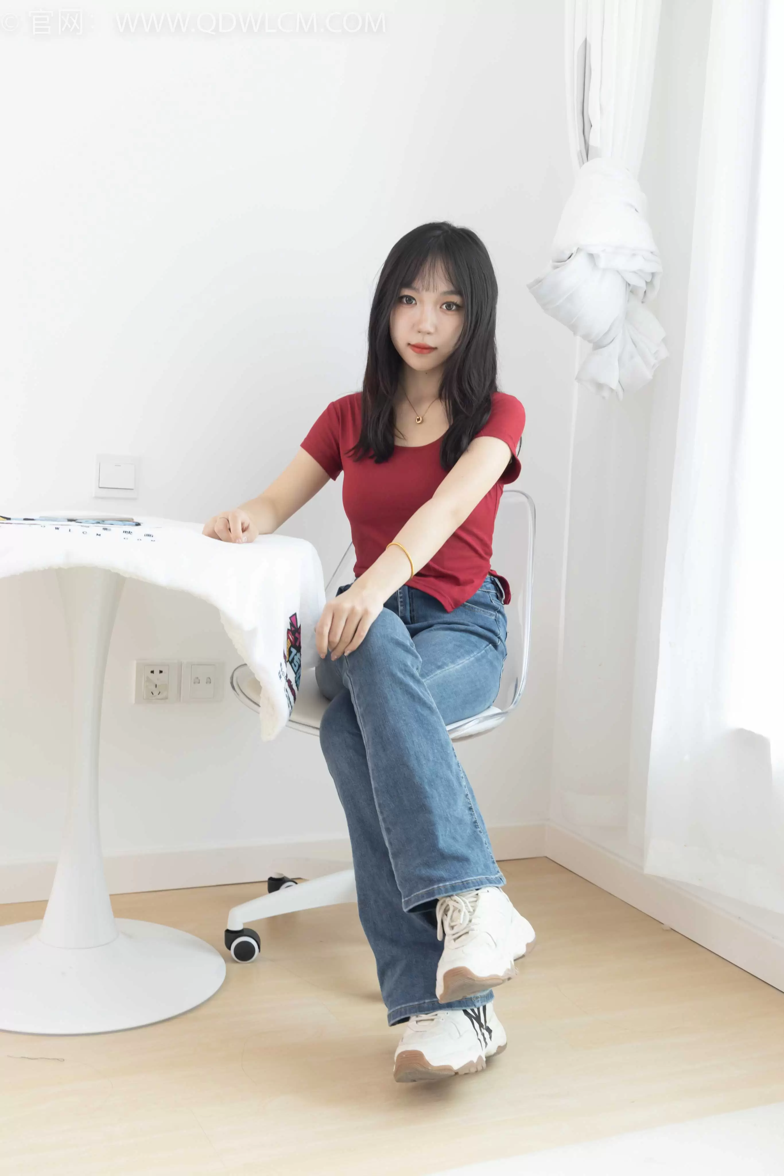 物恋传媒 NO.1793 纱纱-红叶恋曲 [160P-1V-3.65G] - 秀人网免费无水印在线套图写真