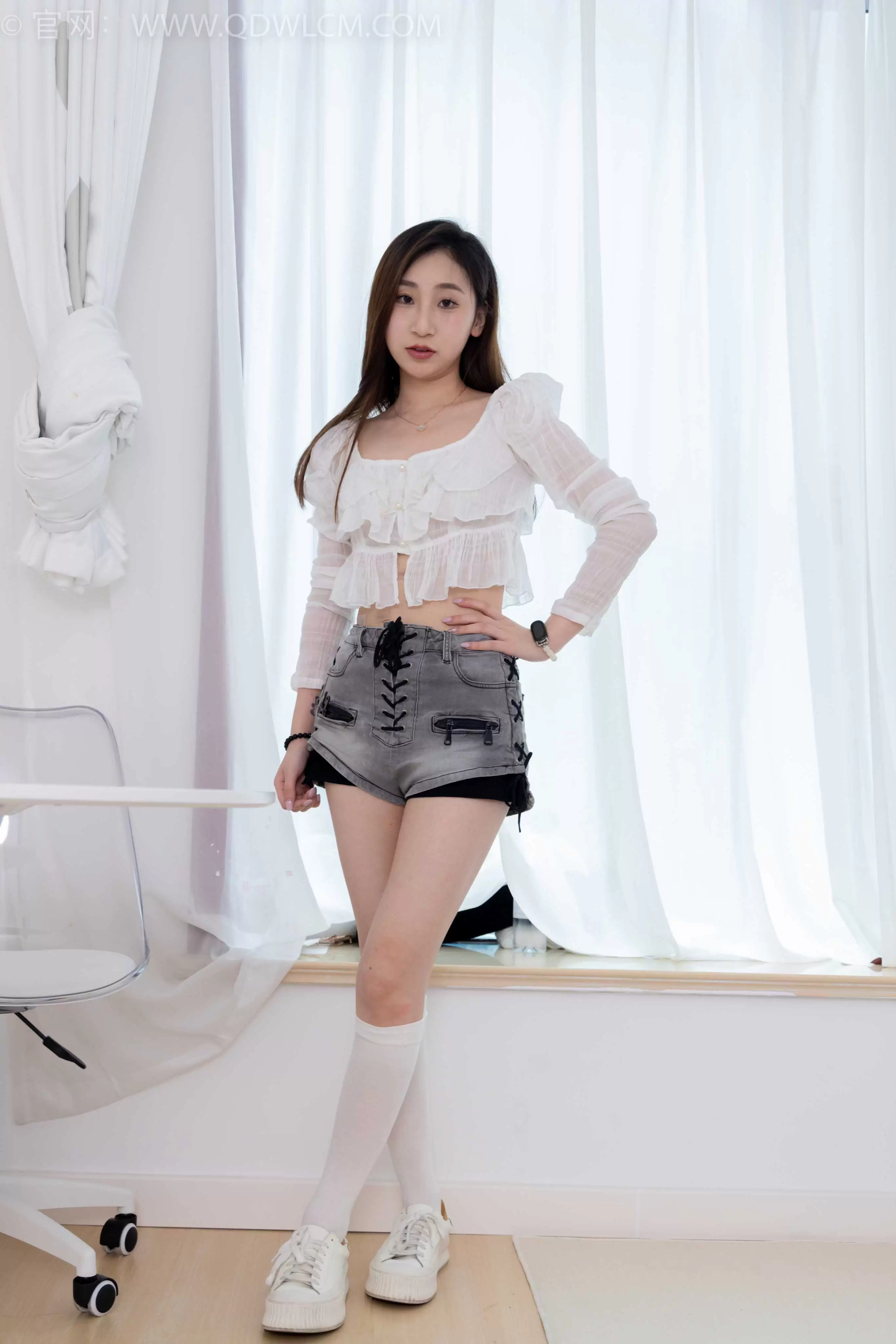 物恋传媒 NO.1697 柚子-新人驾到 [150P-1V-3.68G] - 秀人网免费无水印在线套图写真