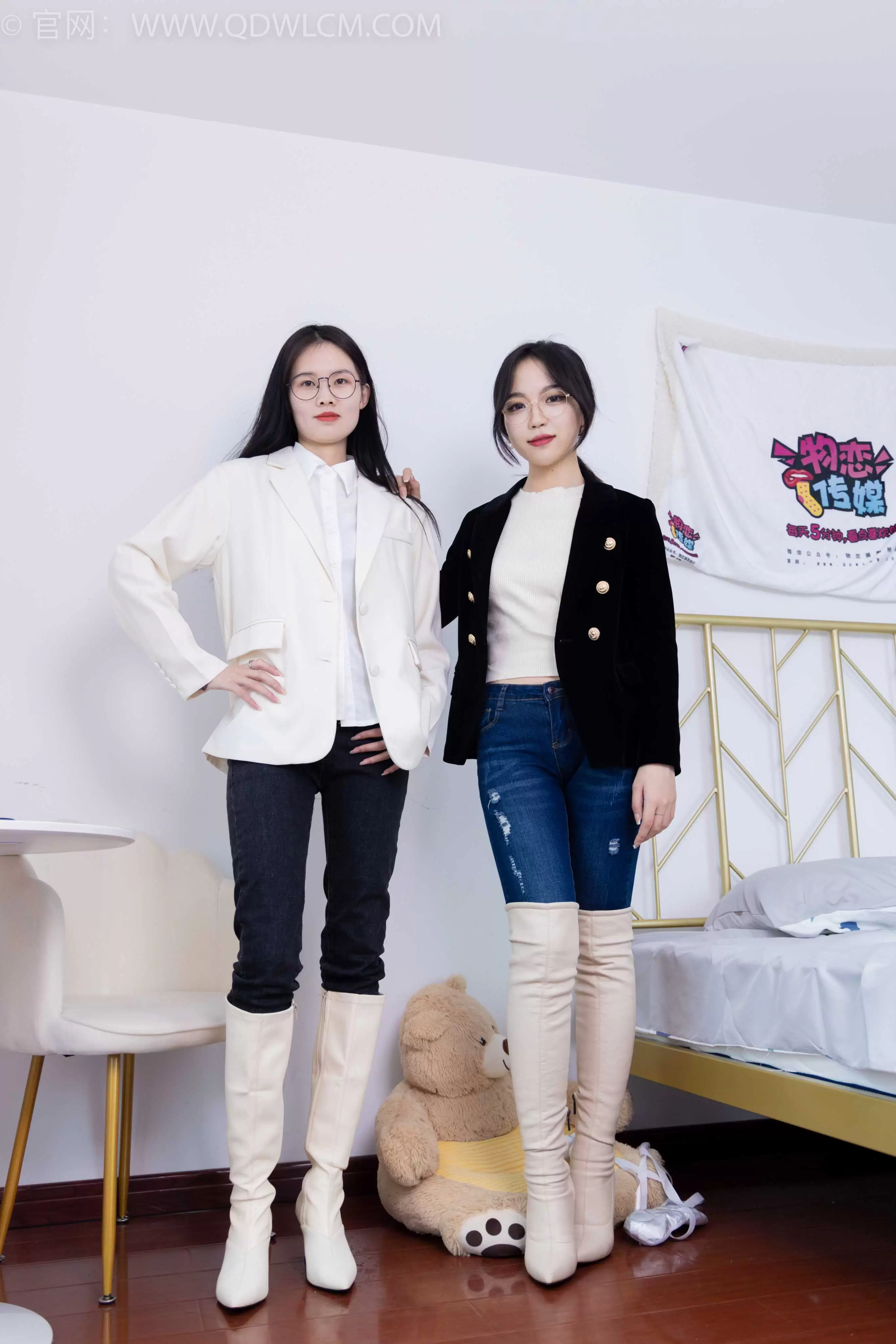 物恋传媒 NO.1687 纱纱&颜颜-玻璃上的雨滴 [150P-1V-5.51G] - 秀人网免费无水印在线套图写真