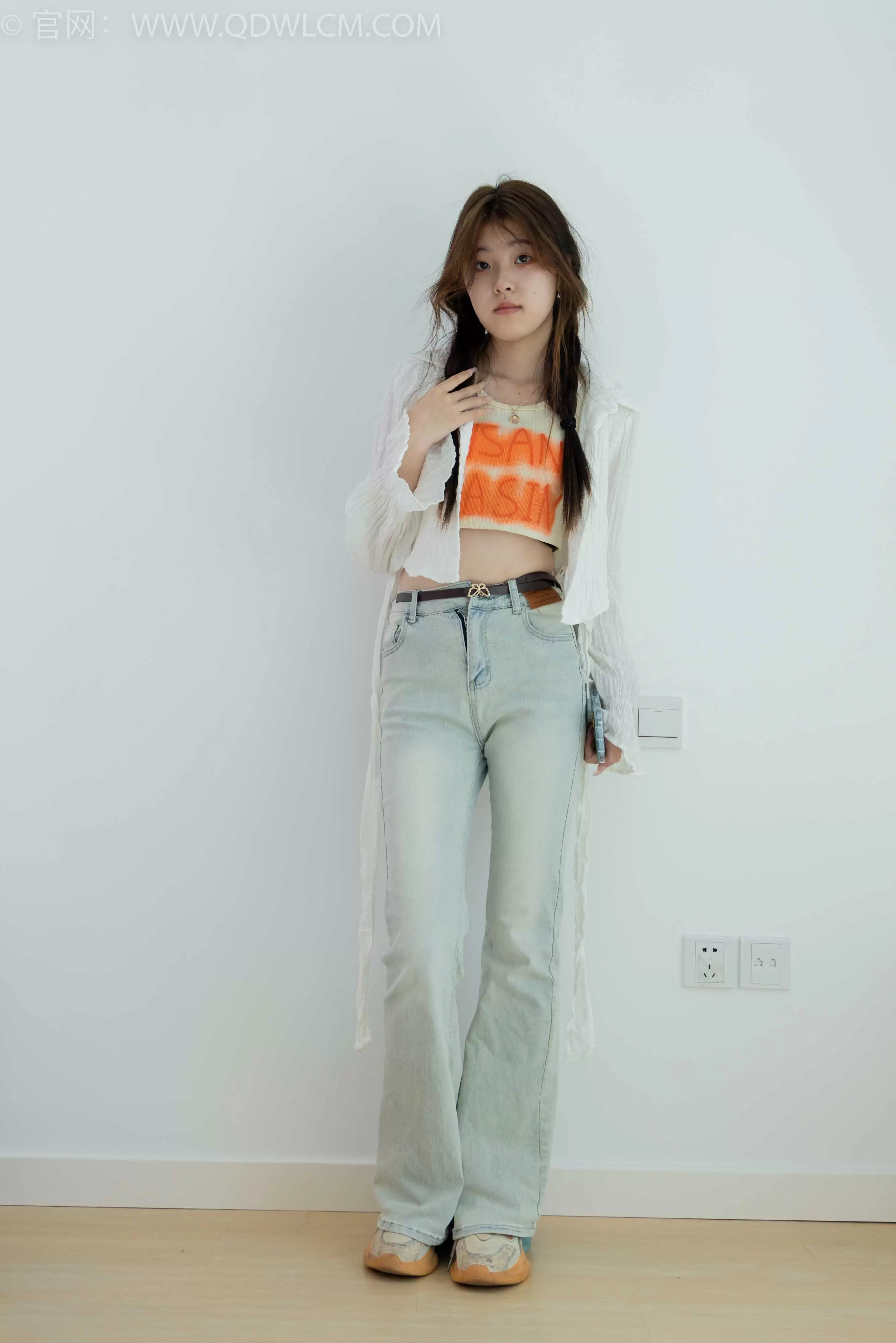 物恋传媒 NO.1661 小谨-新人驾到 [158P-1V-3.84G] - 秀人网免费无水印在线套图写真