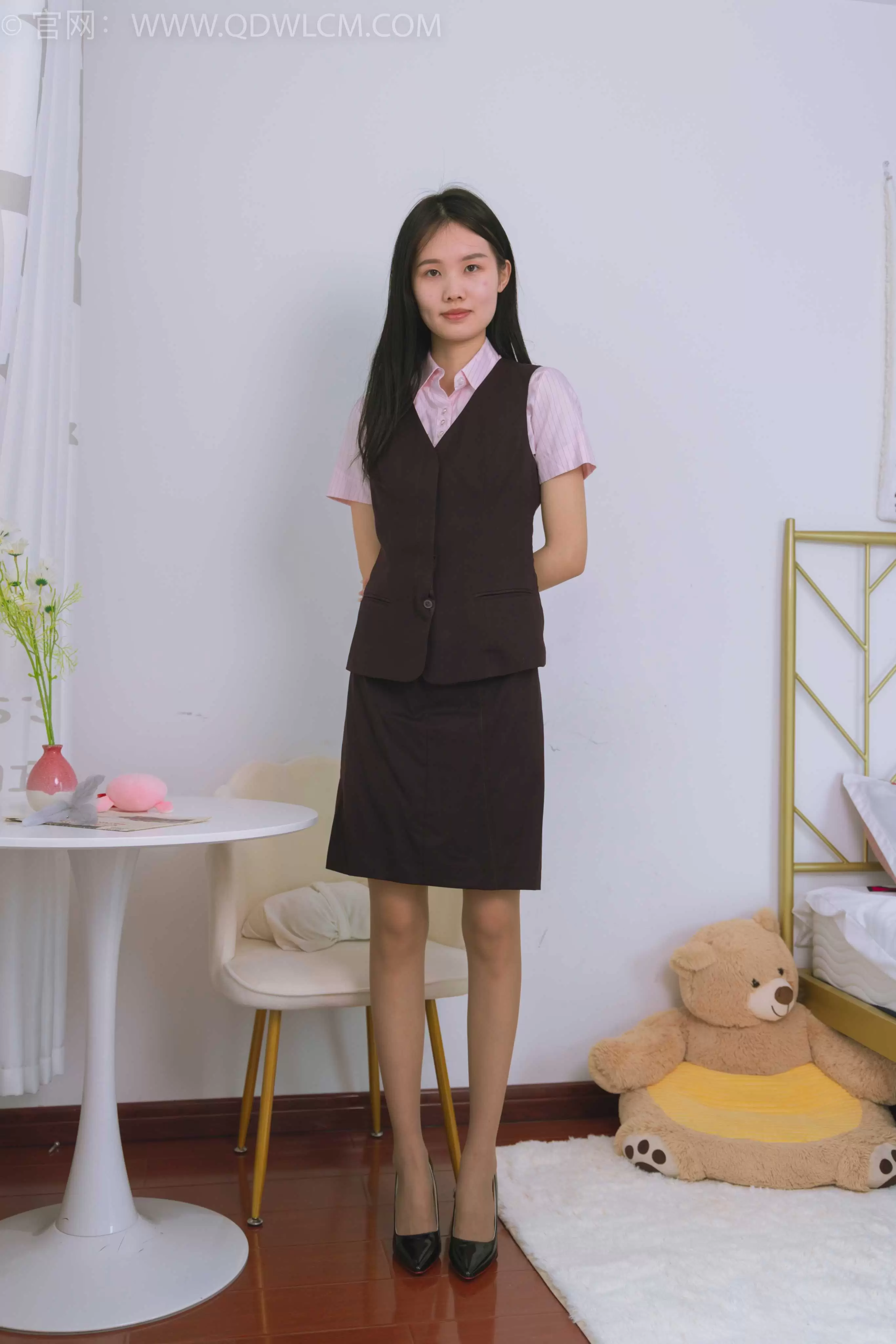 物恋传媒 NO.1653 颜颜-不同的夏天 [150P-1V-3.64G] - 秀人网免费无水印在线套图写真