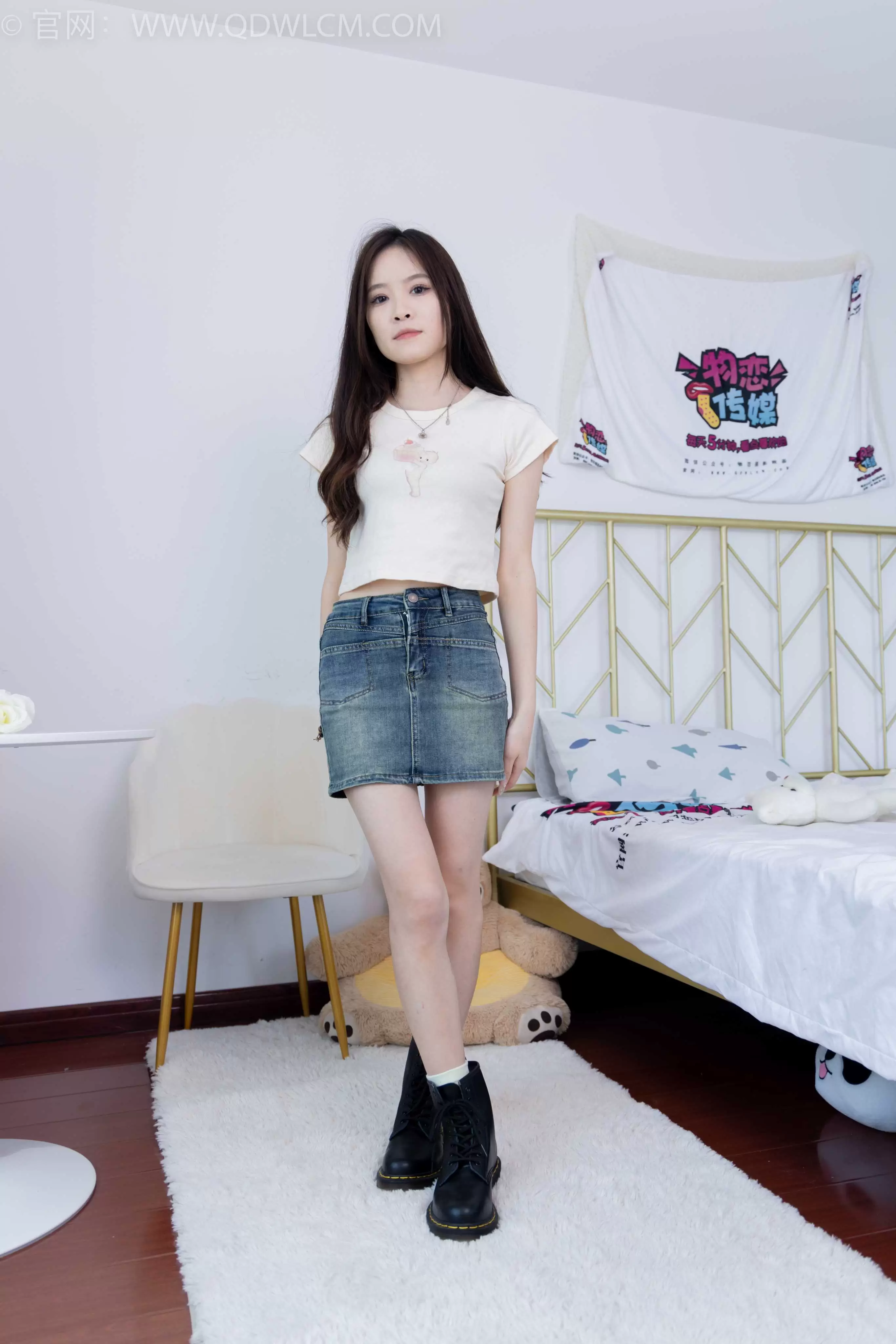 物恋传媒 NO.1633 小奇-叶片的纹脉 [153P-1V-3.49G] - 秀人网免费无水印在线套图写真