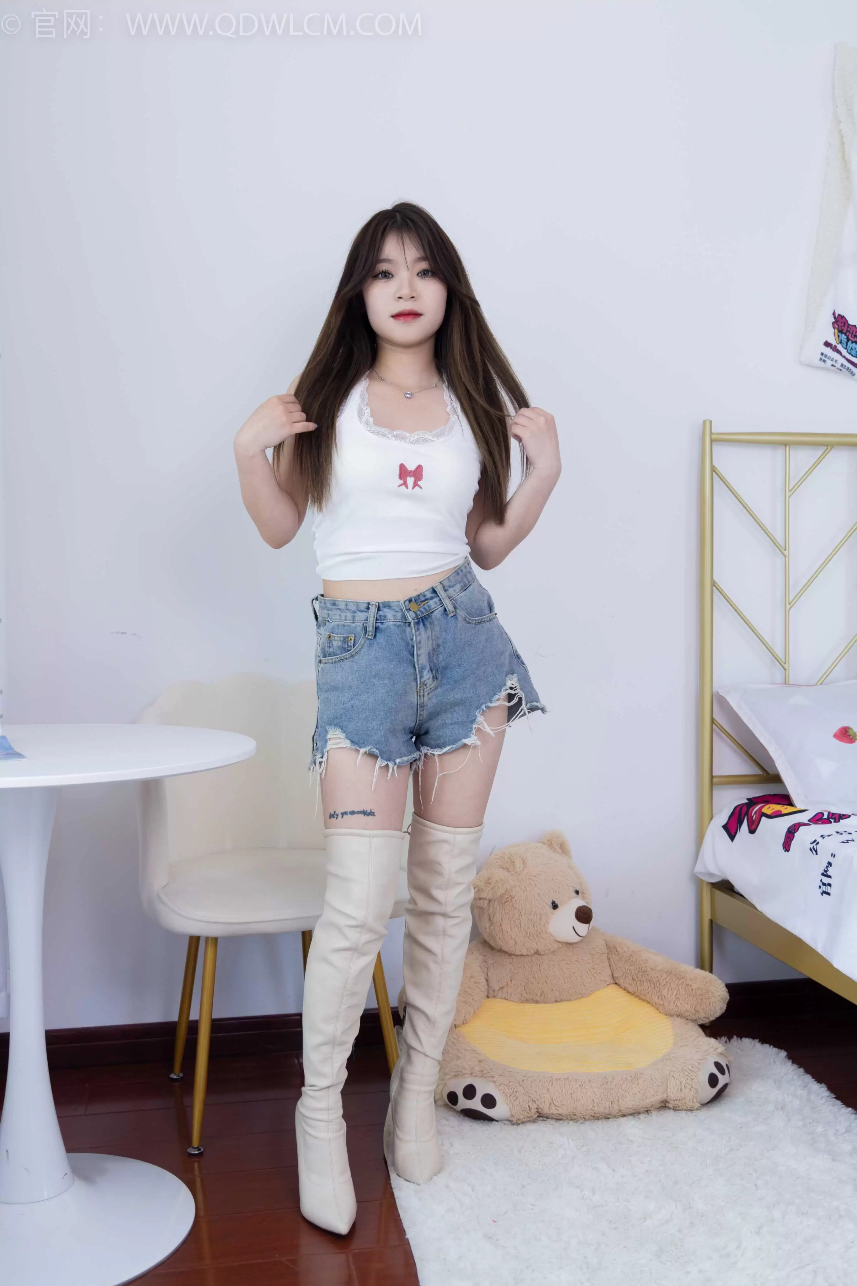 物恋传媒 NO.1631 闪闪-崭新的一天 [176P-1V-4.31G] - 秀人网免费无水印在线套图写真