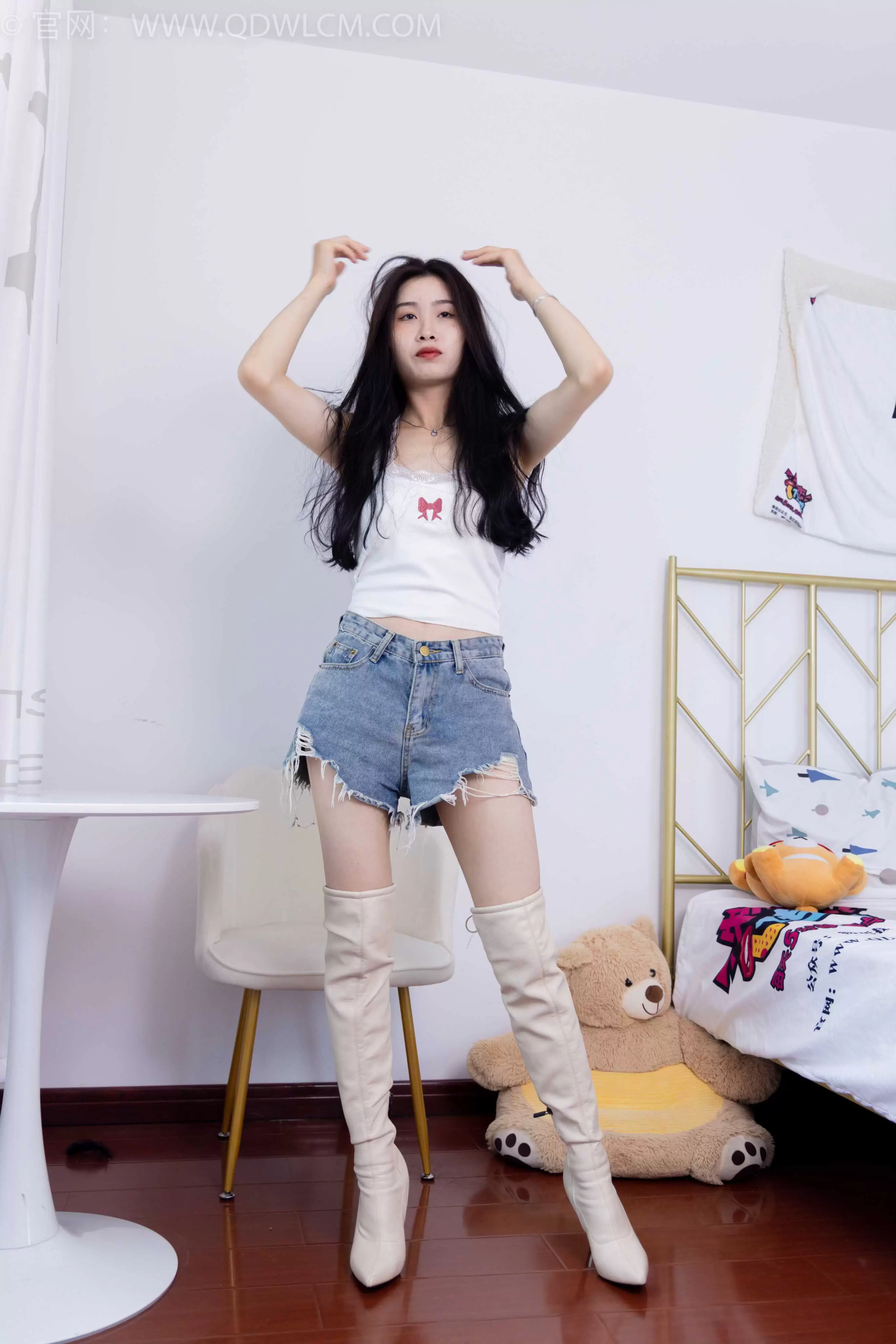 物恋传媒 NO.1608 绒绒-情情爱爱 [181P-1V-4.33G] - 秀人网免费无水印在线套图写真