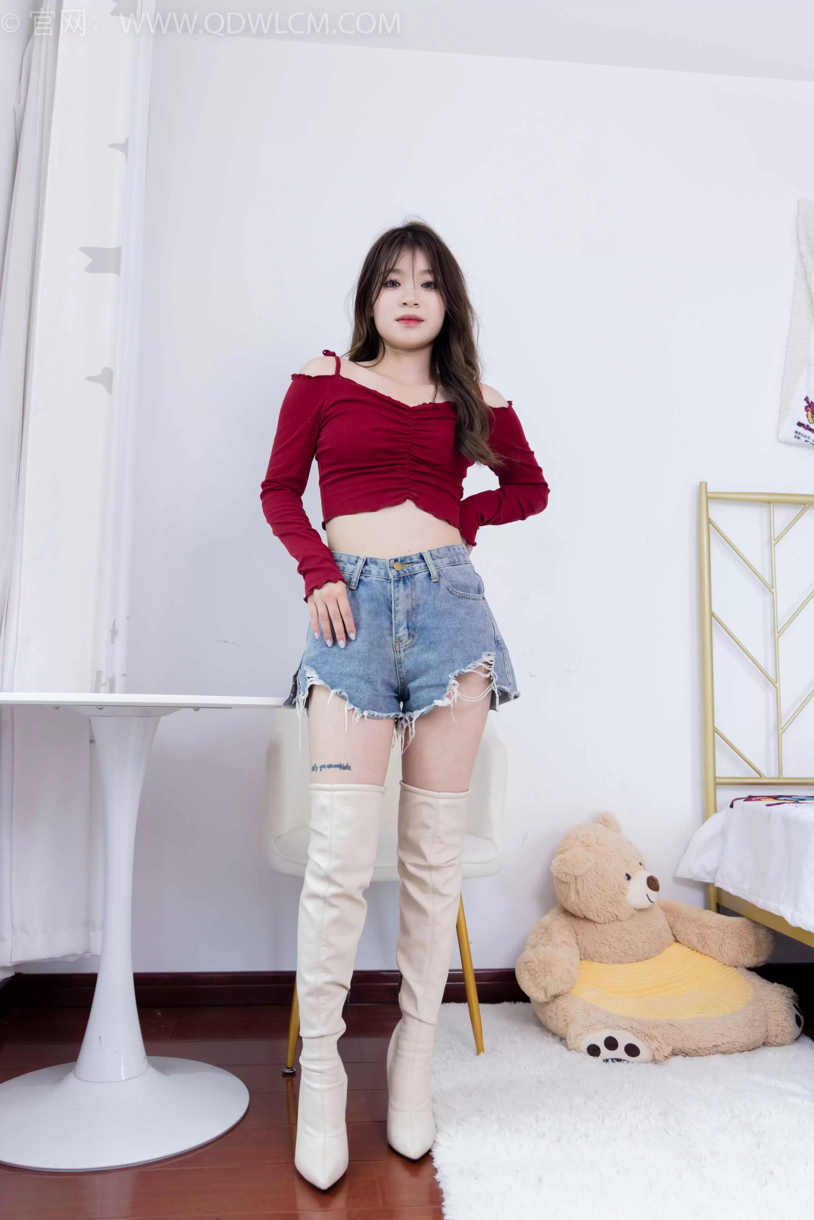 物恋传媒 NO.1591 闪闪-娇艳玫瑰 [174P-1V-4.14G] - 秀人网免费无水印在线套图写真