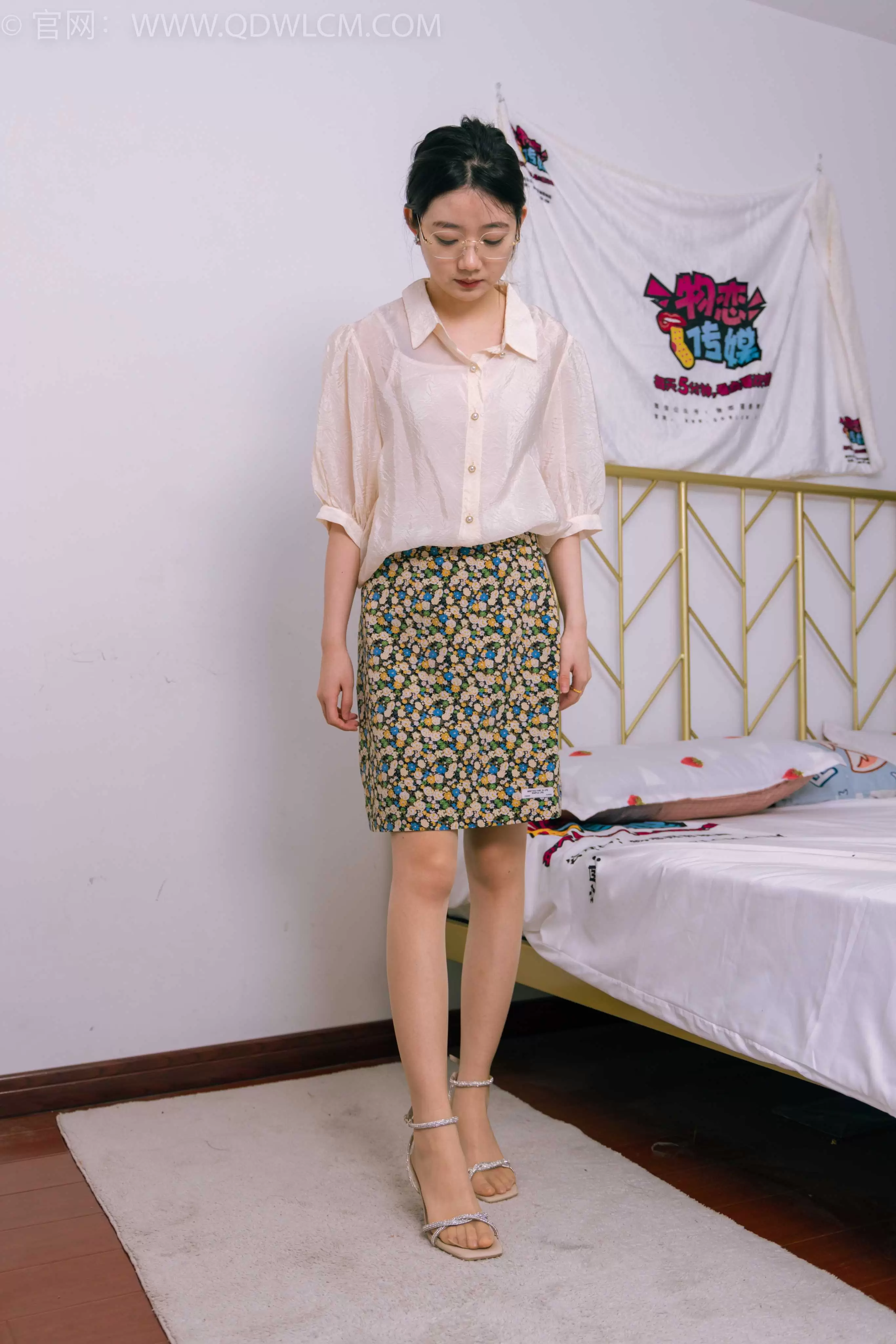 物恋传媒 NO.1587 欢欢-丝滑拿铁 [140P-1V-6.39G] - 秀人网免费无水印在线套图写真