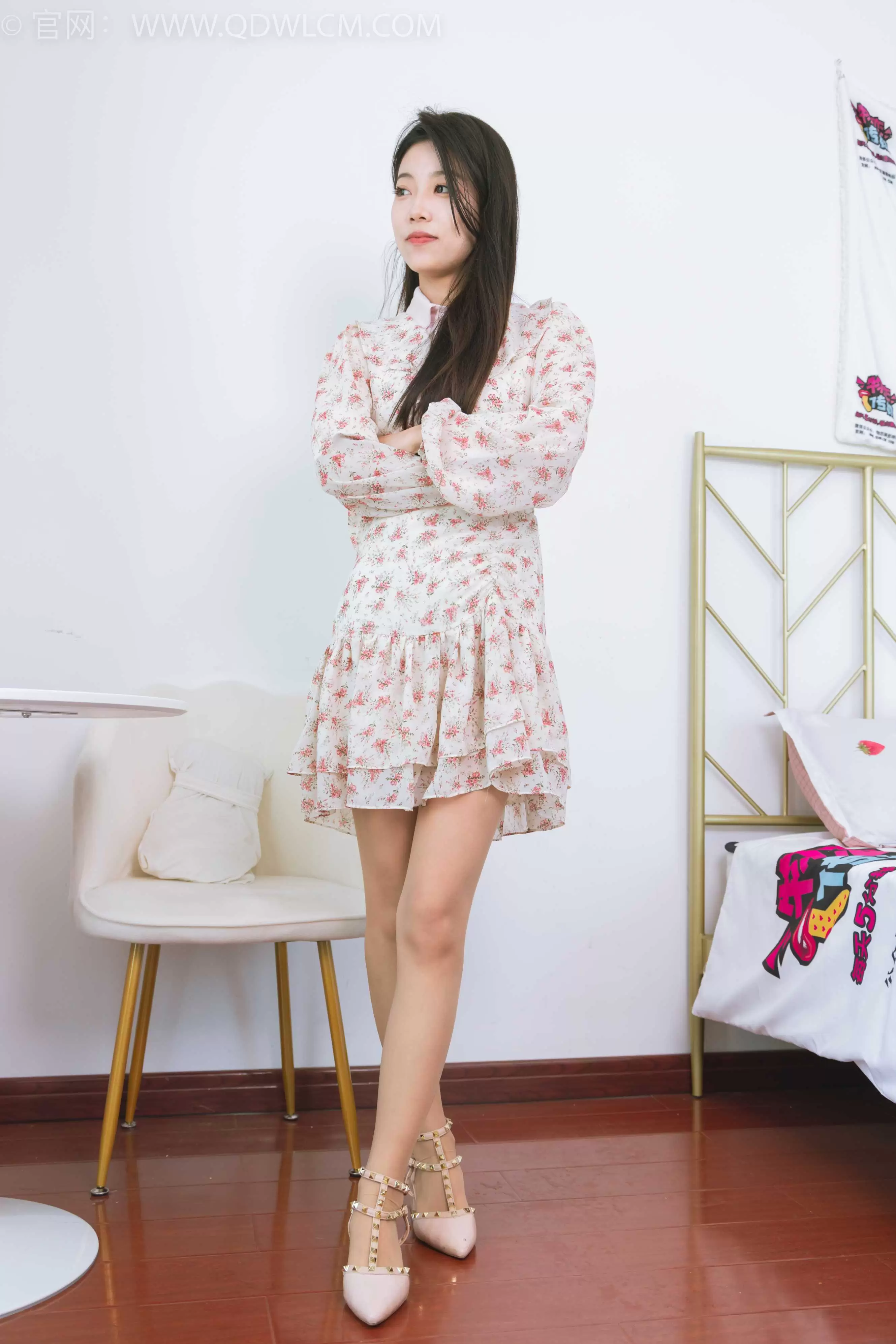 物恋传媒 NO.1560 柔柔-温柔眉眼 [146P+1V／3.26GB] - 秀人网免费无水印在线套图写真