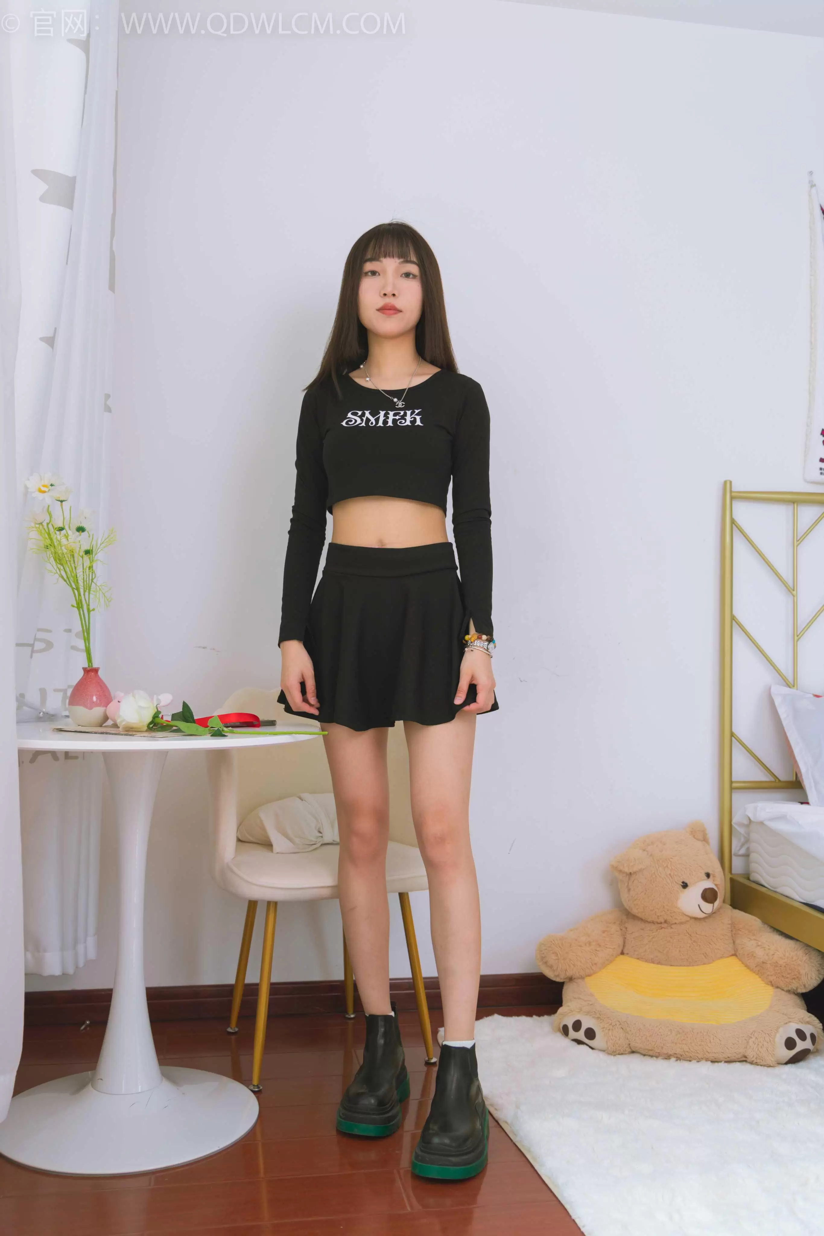 物恋传媒 NO.1532 琪琪-的花 [150P+1V／3.44GB] - 秀人网免费无水印在线套图写真