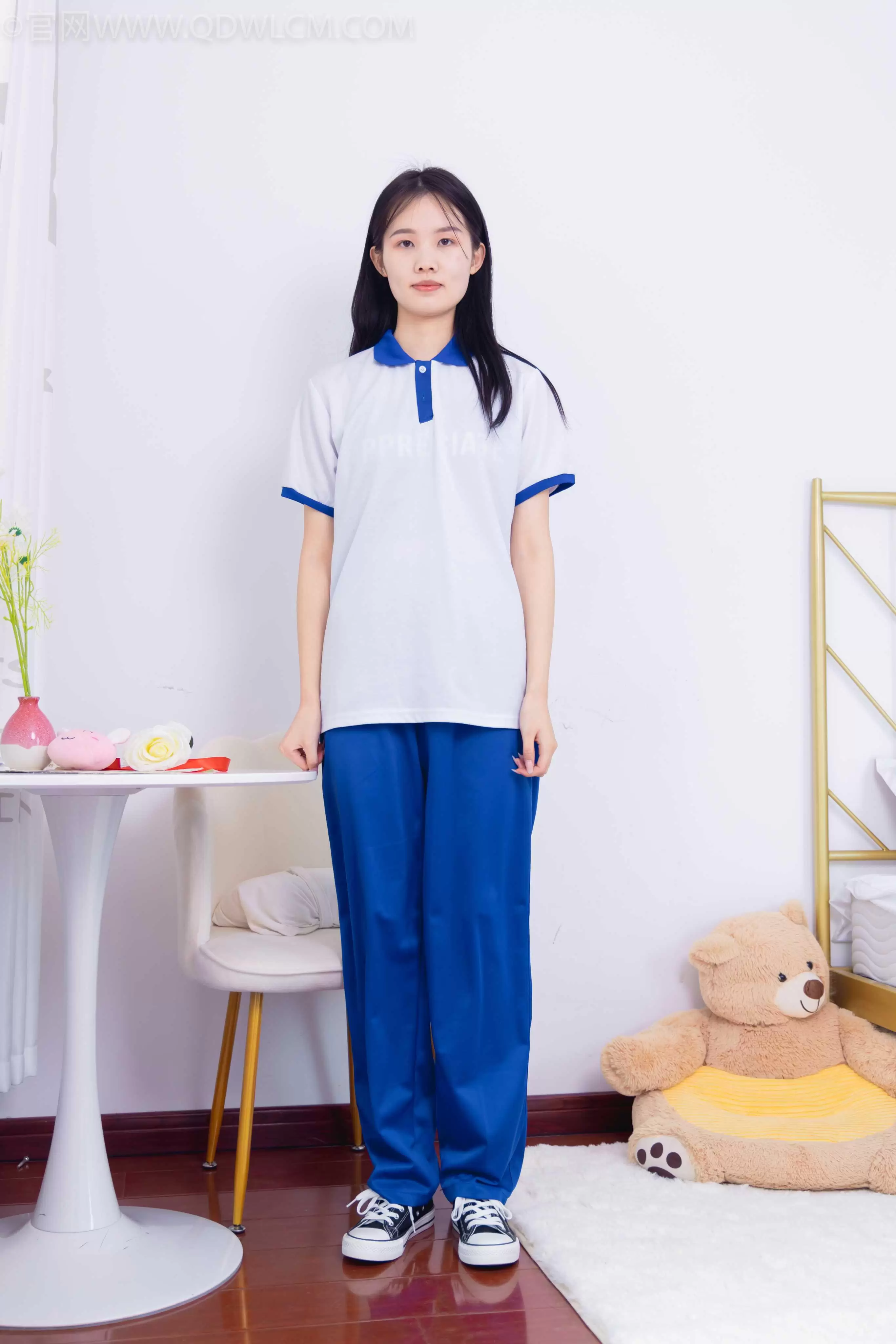 物恋传媒 NO.1515 颜颜-校园时的她 [150P+1V／3.35GB] - 秀人网免费无水印在线套图写真