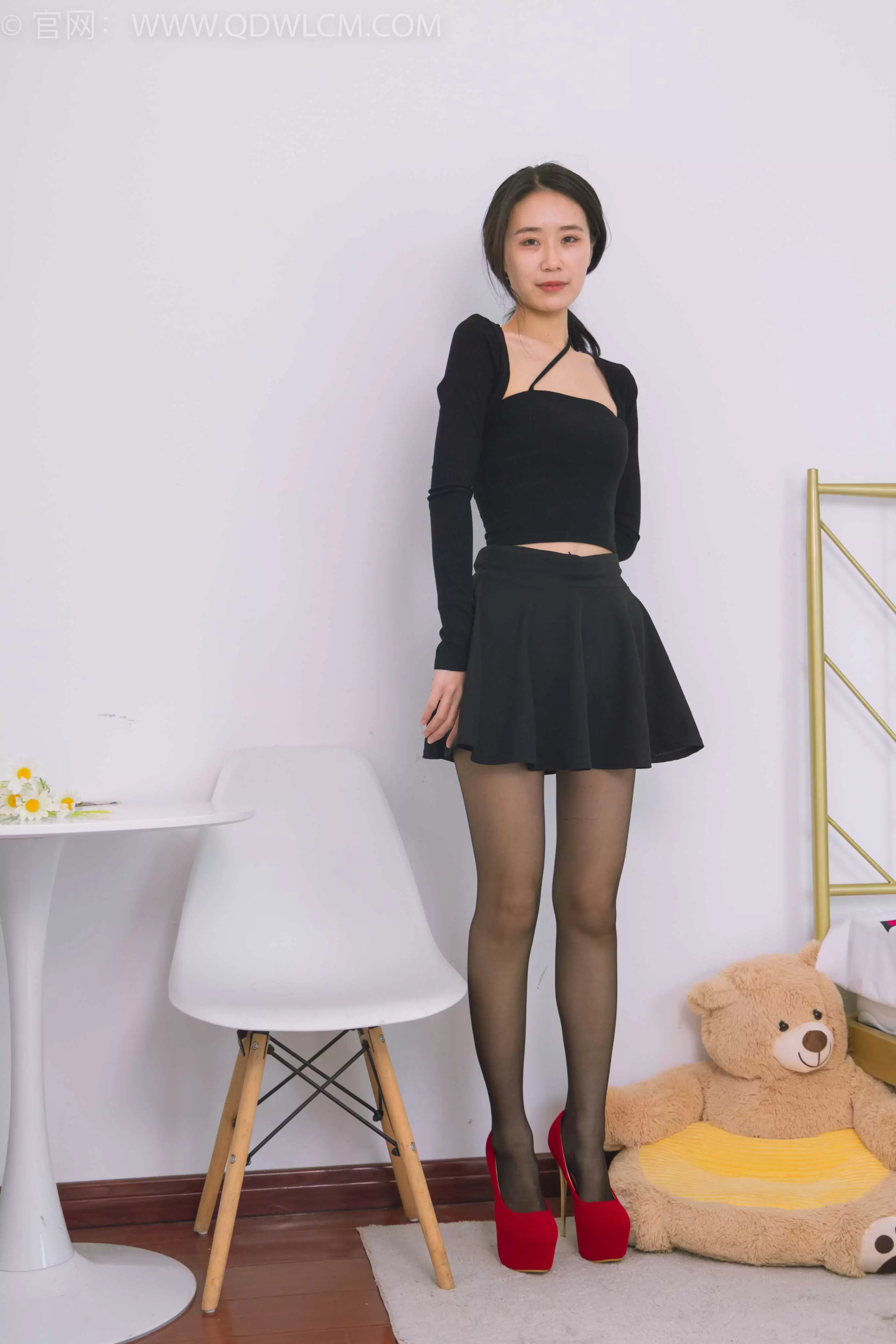 物恋传媒 NO.1480 菜菜-高冷范 [150P-1V-4.01G] - 秀人网免费无水印在线套图写真