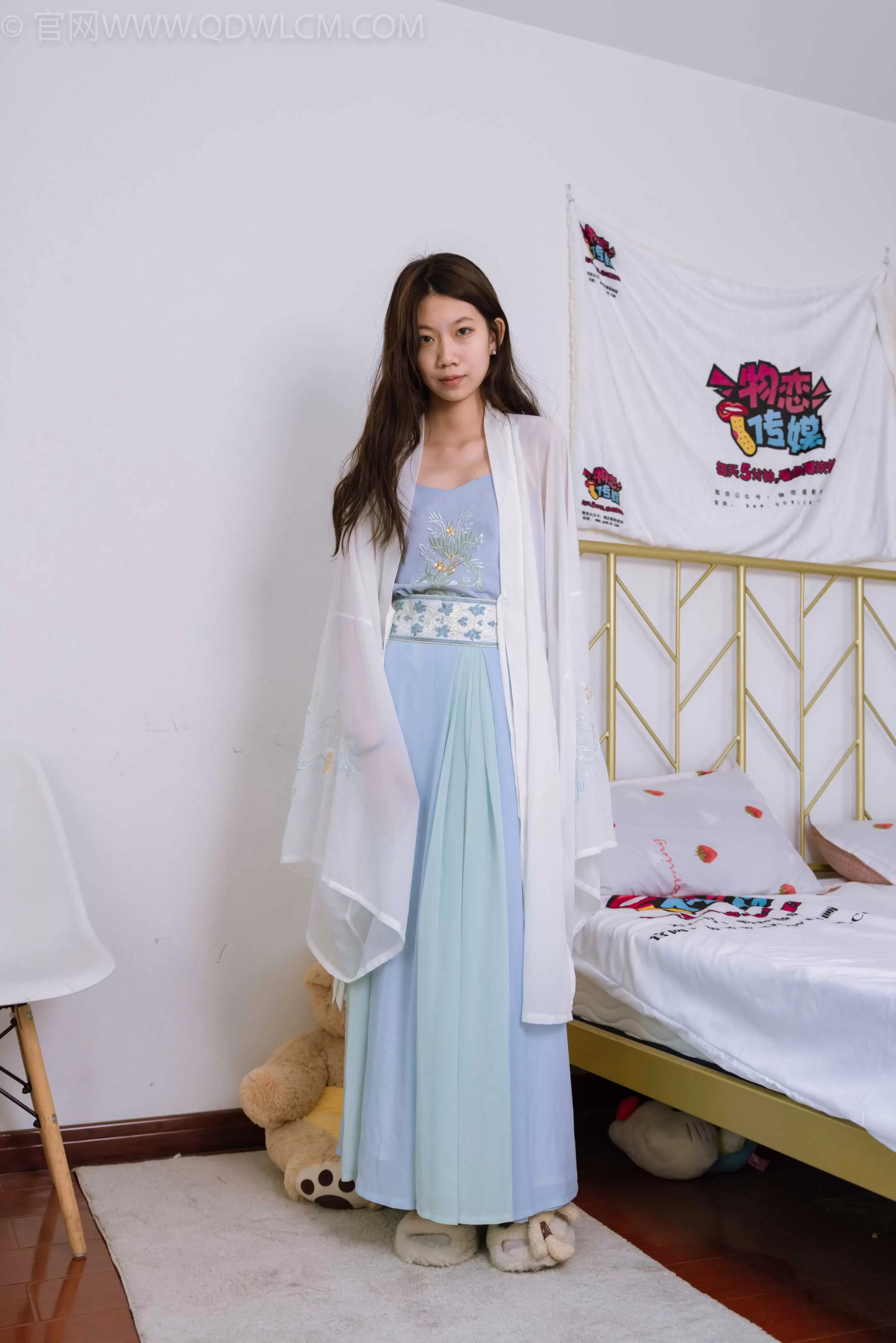 物恋传媒 NO.1438 纤纤-海的女儿 [150P+1V／3.92GB] - 秀人网免费无水印在线套图写真