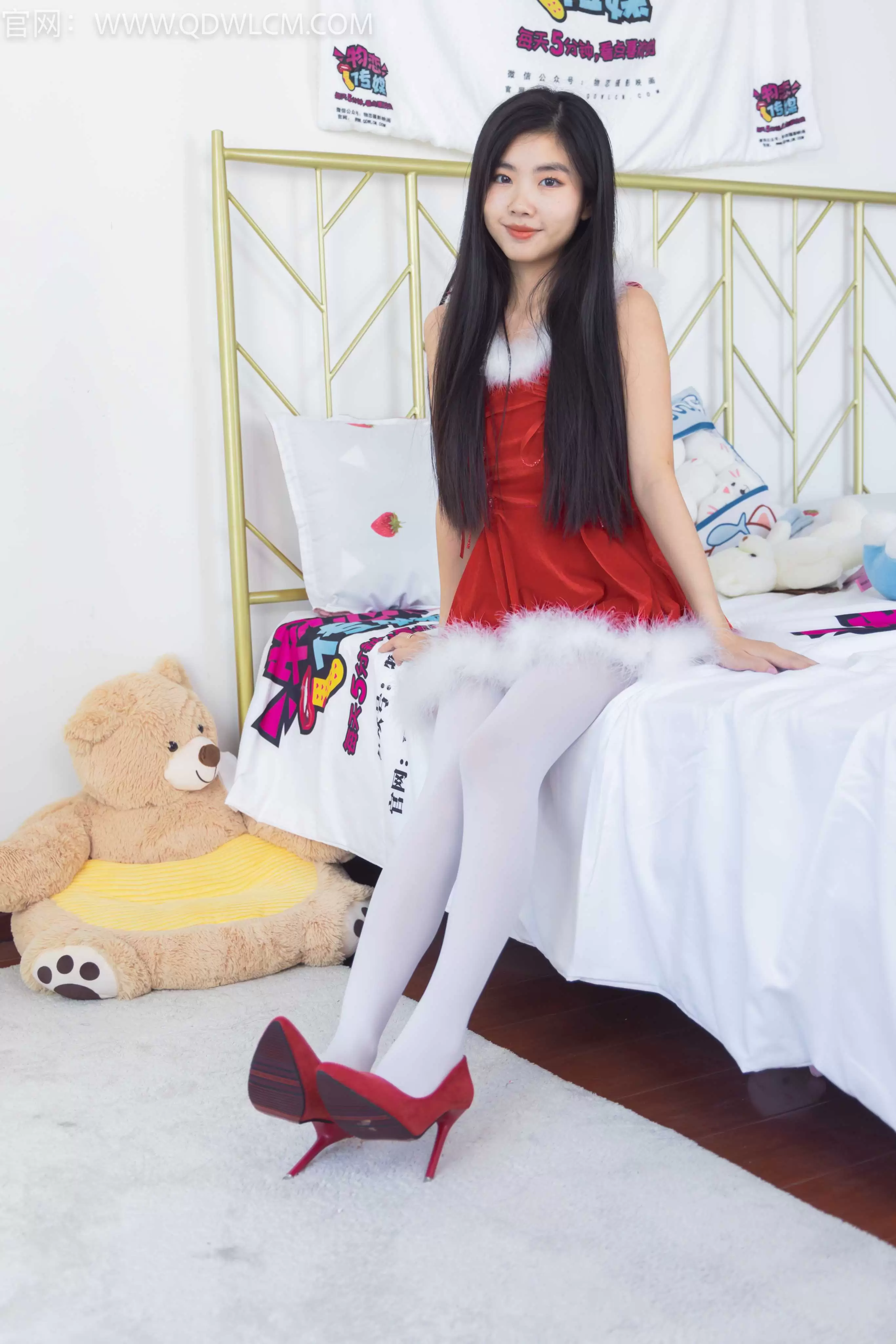 物恋传媒 NO.1405 米米-圣诞恋歌 [152P+1V／3.12GB] - 秀人网免费无水印在线套图写真