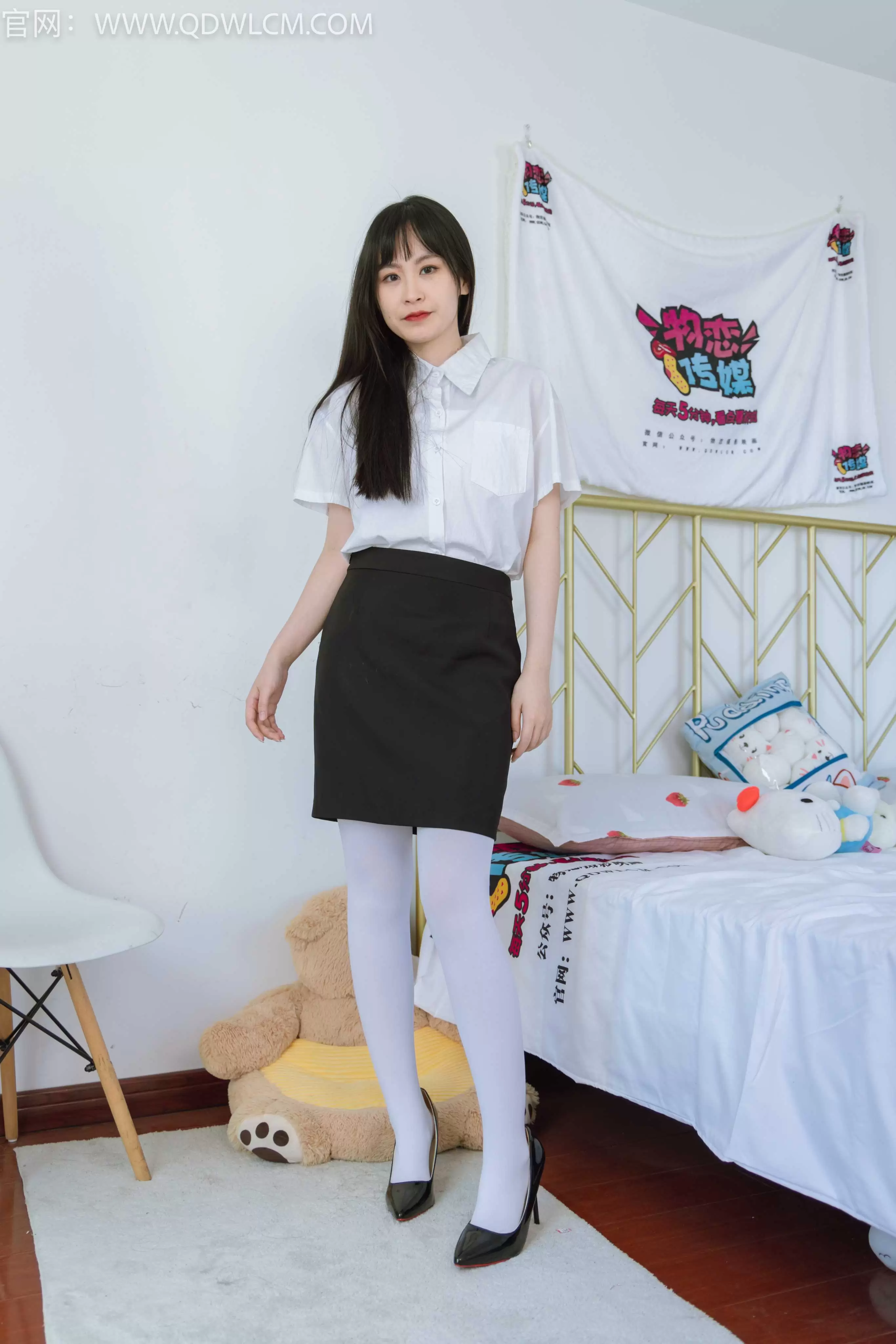 物恋传媒 NO.1392 兮兮-绚烂野蔷薇 [150P+1V／3.95GB] - 秀人网免费无水印在线套图写真