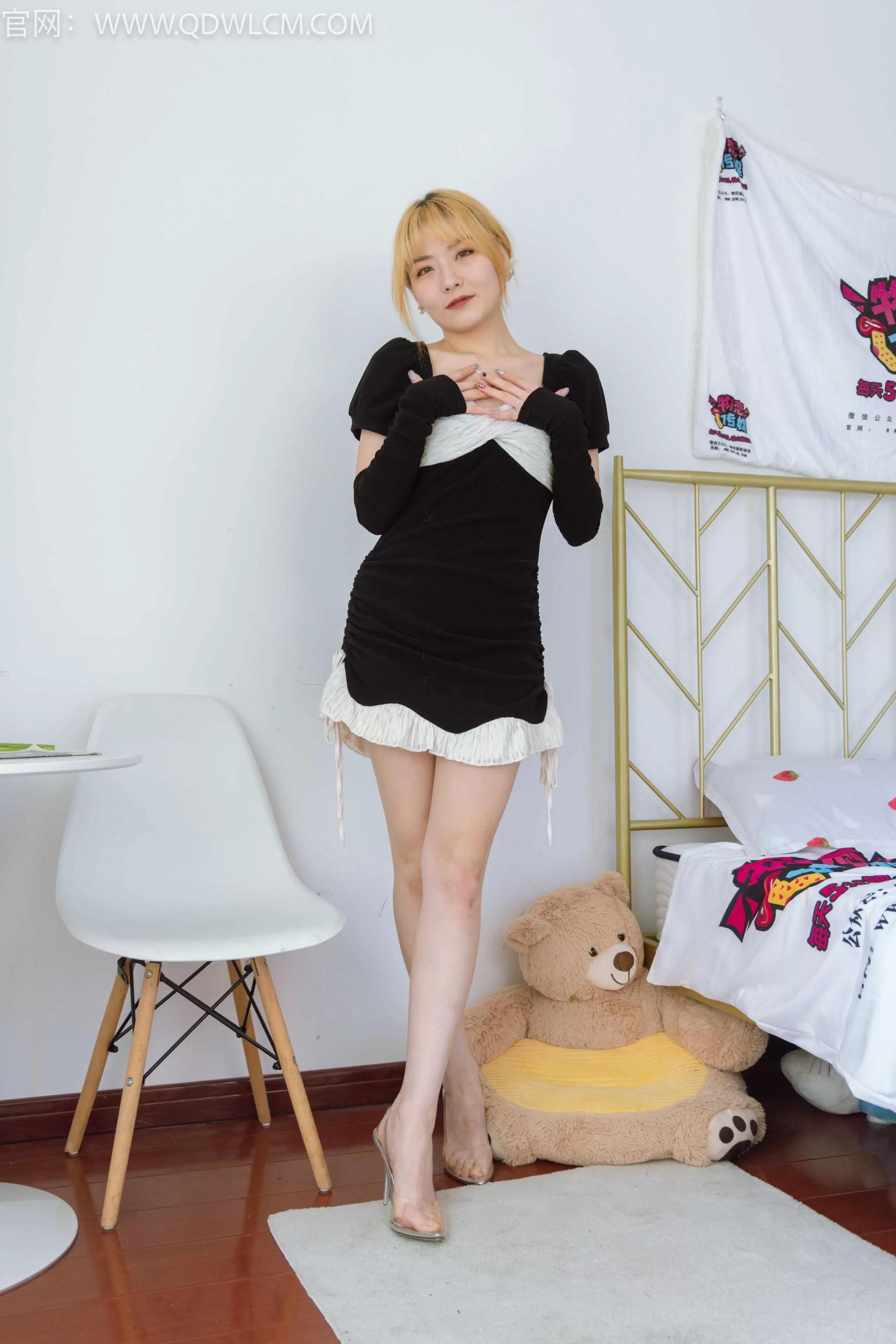 物恋传媒 NO.1369 叮叮-幻想的世界 [184P1V-4.66G] - 秀人网免费无水印在线套图写真