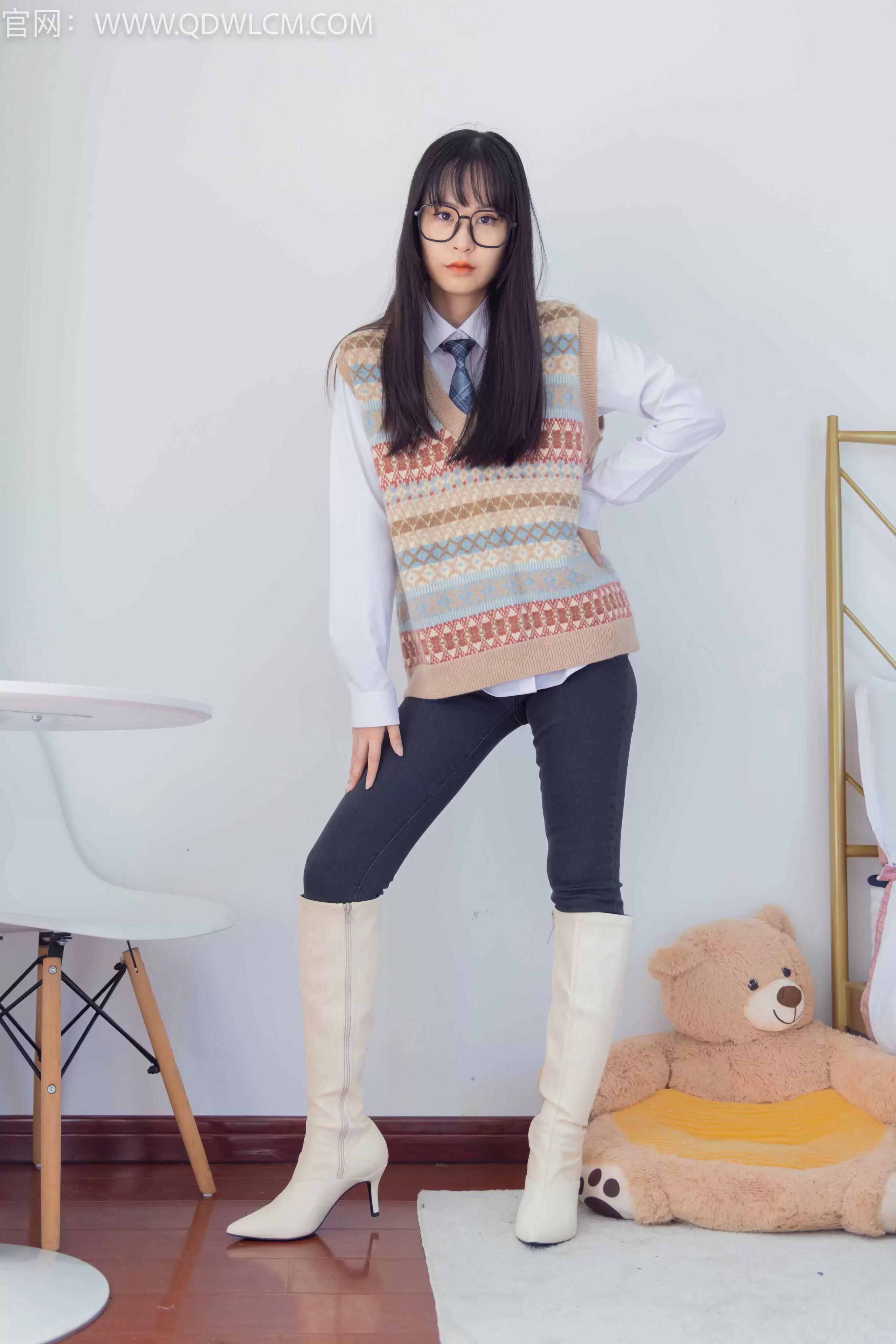 物恋传媒 NO.1323 兮兮-孤岛的鲸 [153P1V-3735.46MB] - 秀人网免费无水印在线套图写真