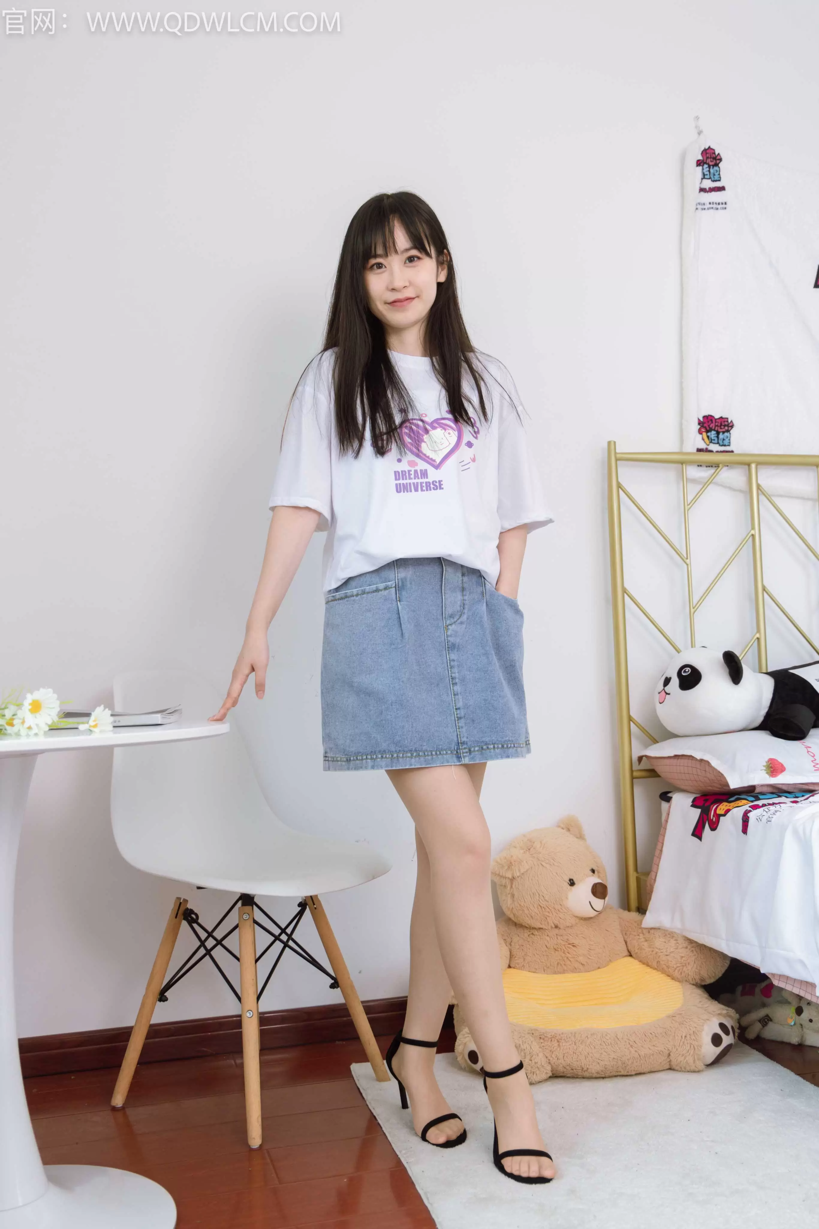 物恋传媒 NO.1293 兮兮-等一朵花开 [150P1V-3953.08MB] - 秀人网免费无水印在线套图写真