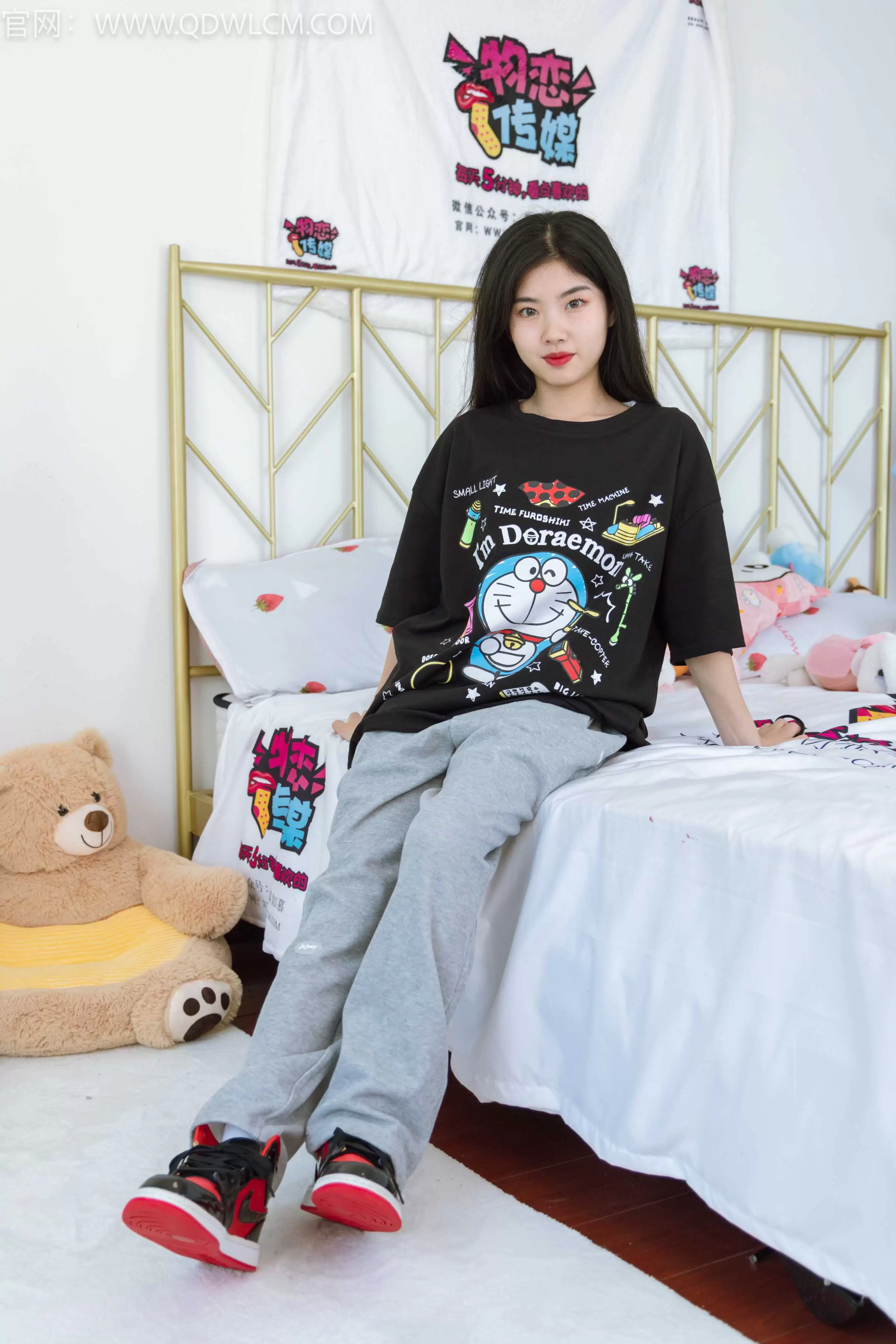 物恋传媒 NO.1292 米米-陪你看日出 [140P1V-3742.16MB] - 秀人网免费无水印在线套图写真