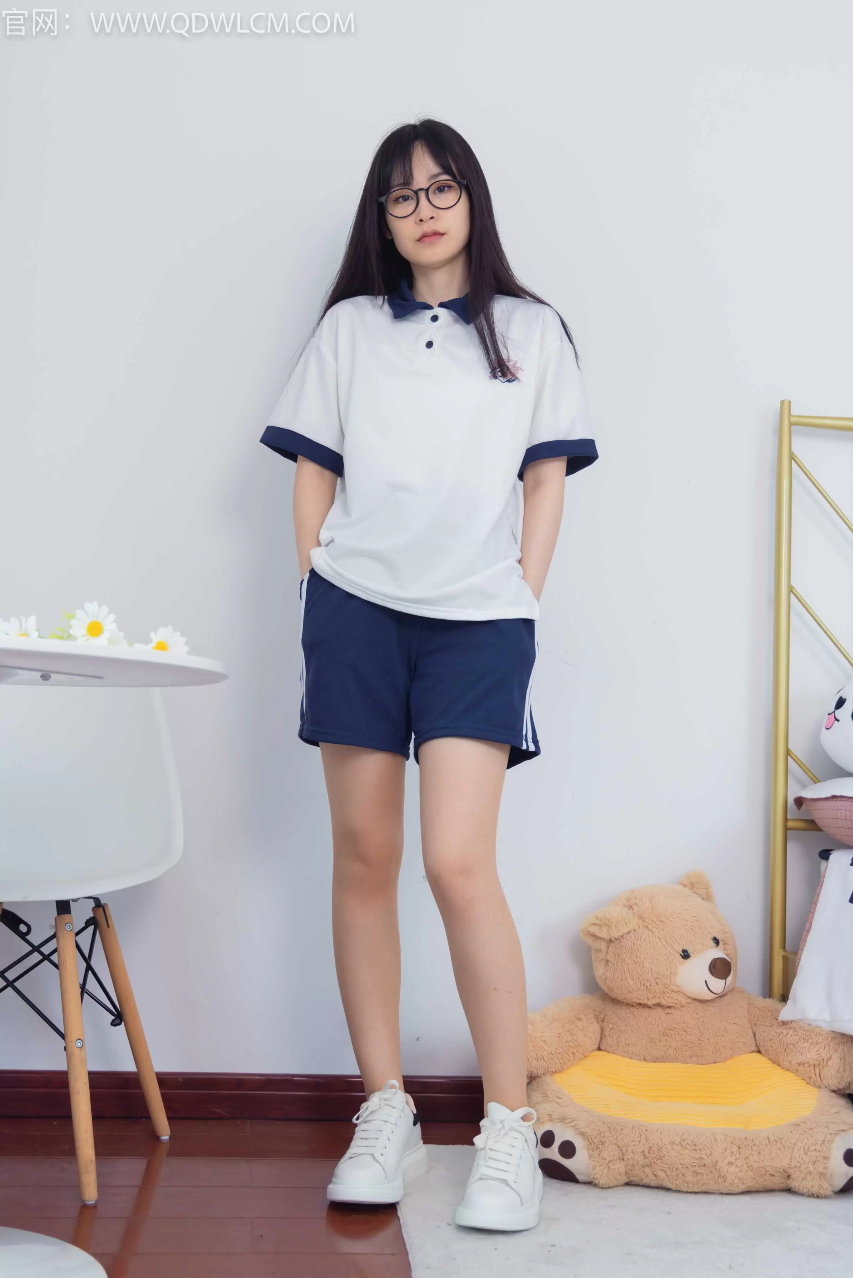 物恋传媒 NO.1284 兮兮-一个很长的梦 [151P+1V／3.20G] - 秀人网免费无水印在线套图写真