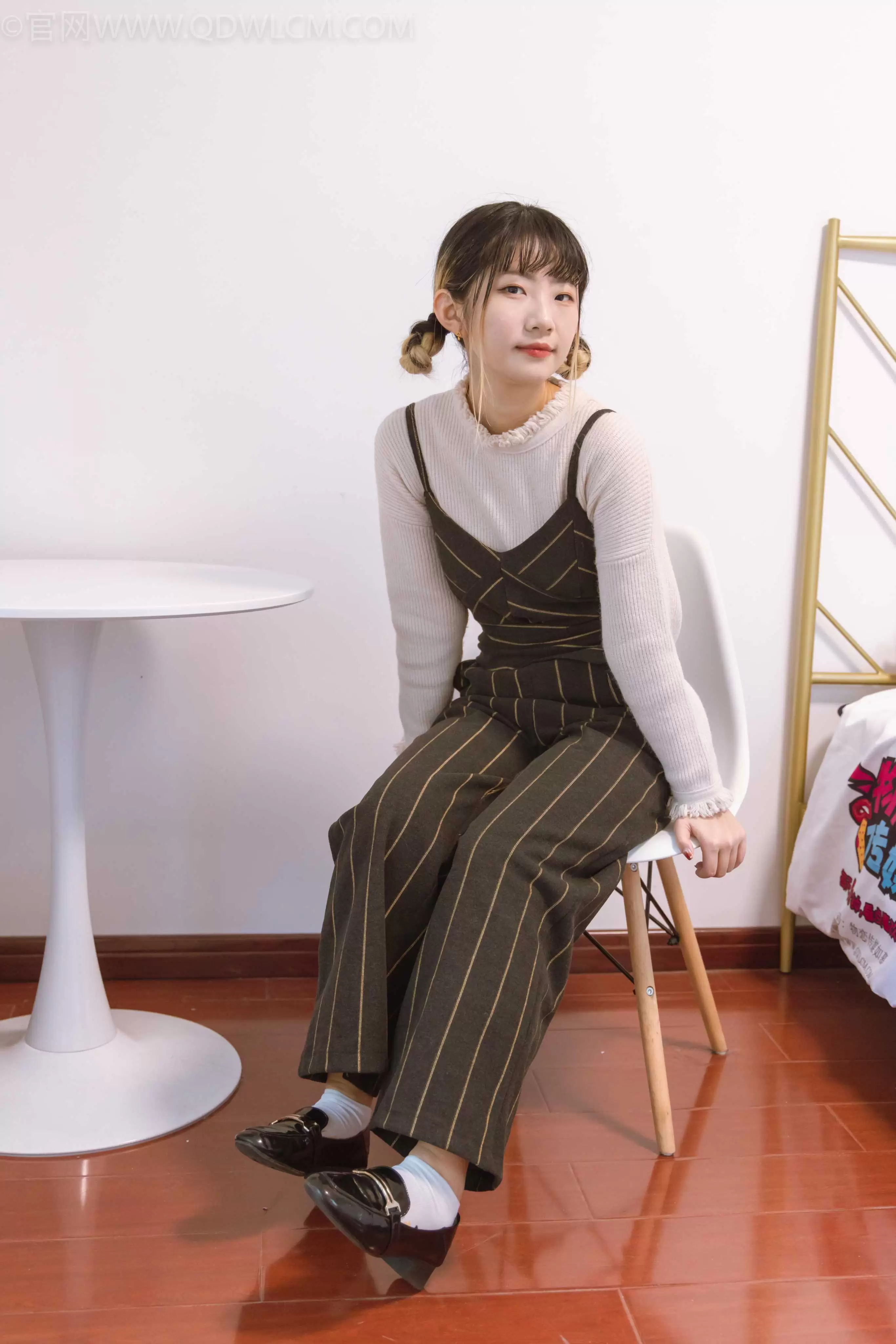 物恋传媒 NO.1169 暗月-不断追寻 [148P+1V／4.29GB] - 秀人网免费无水印在线套图写真