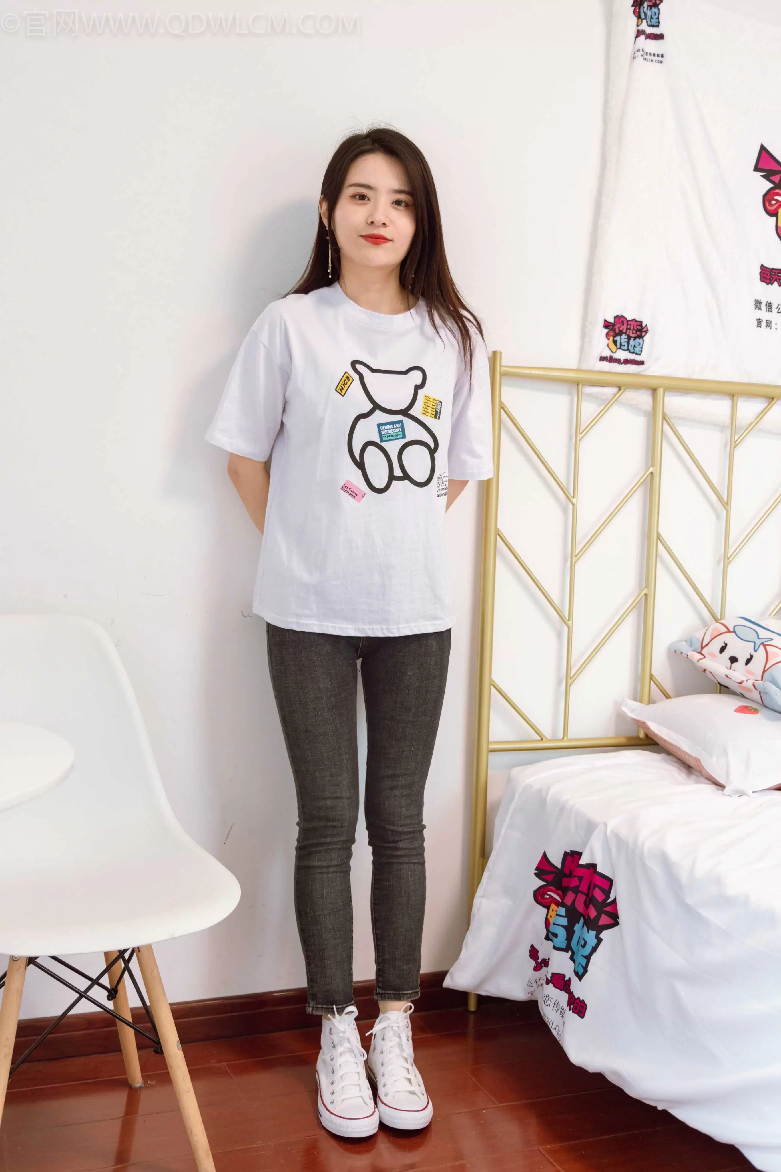 物恋传媒 NO.1064 然然-柳絮飞 [142P+1V／4.26GB] - 秀人网免费无水印在线套图写真