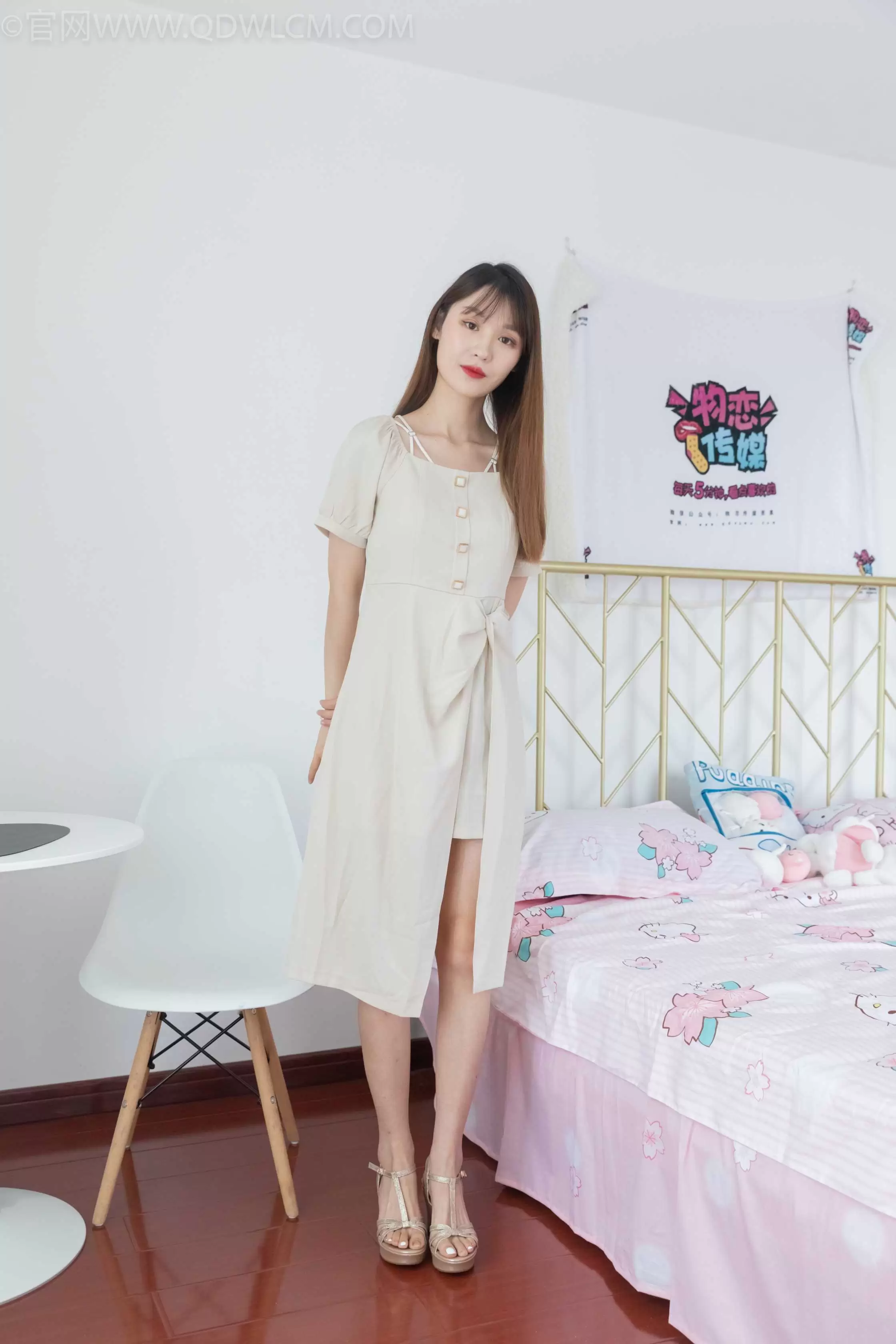 物恋传媒 NO.1047 琪琪-岁月如歌 [126P+1V／5.77GB] - 秀人网免费无水印在线套图写真