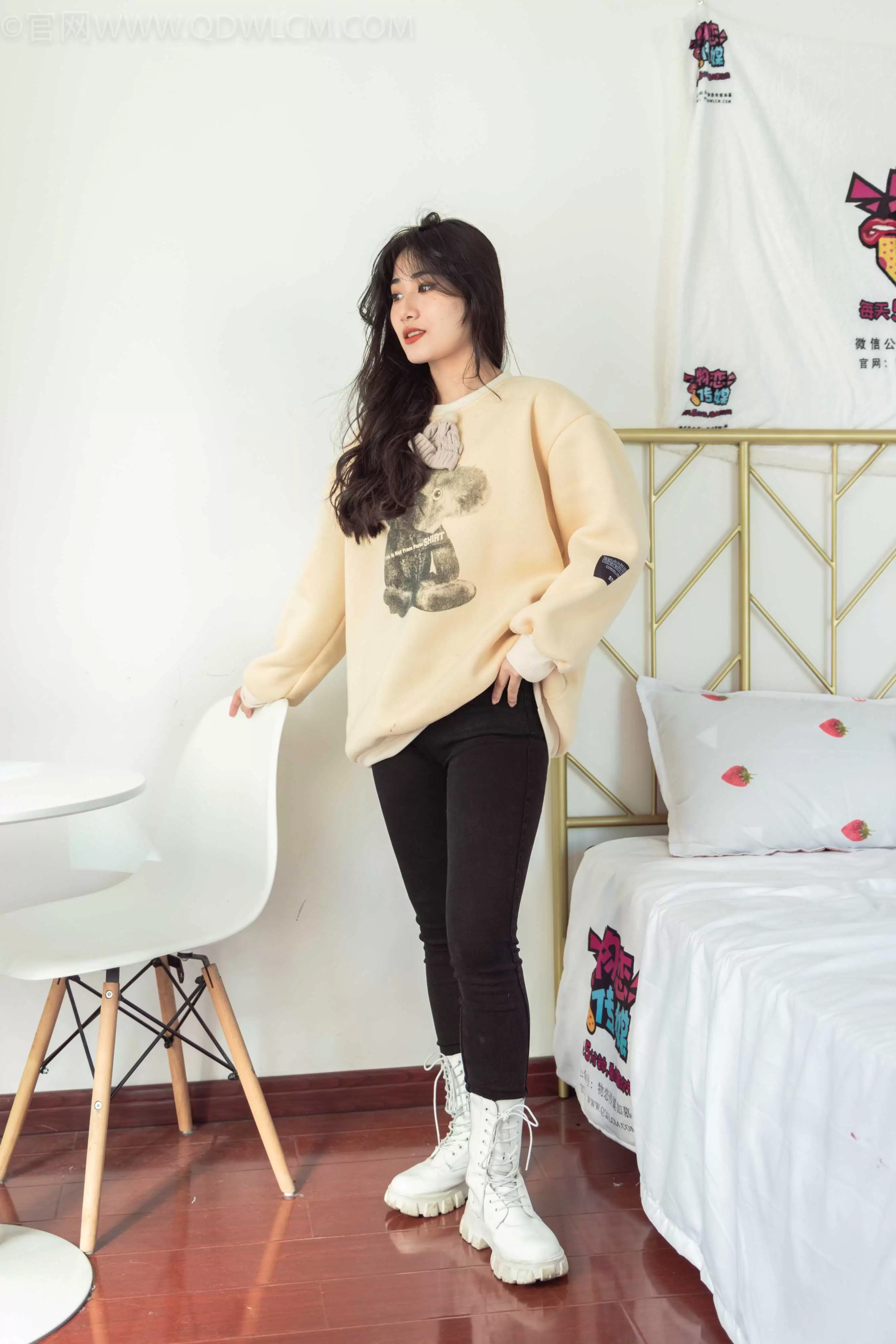 物恋传媒 NO.991 露露-冬天的温暖 [137P+1V／3.63GB] - 秀人网免费无水印在线套图写真