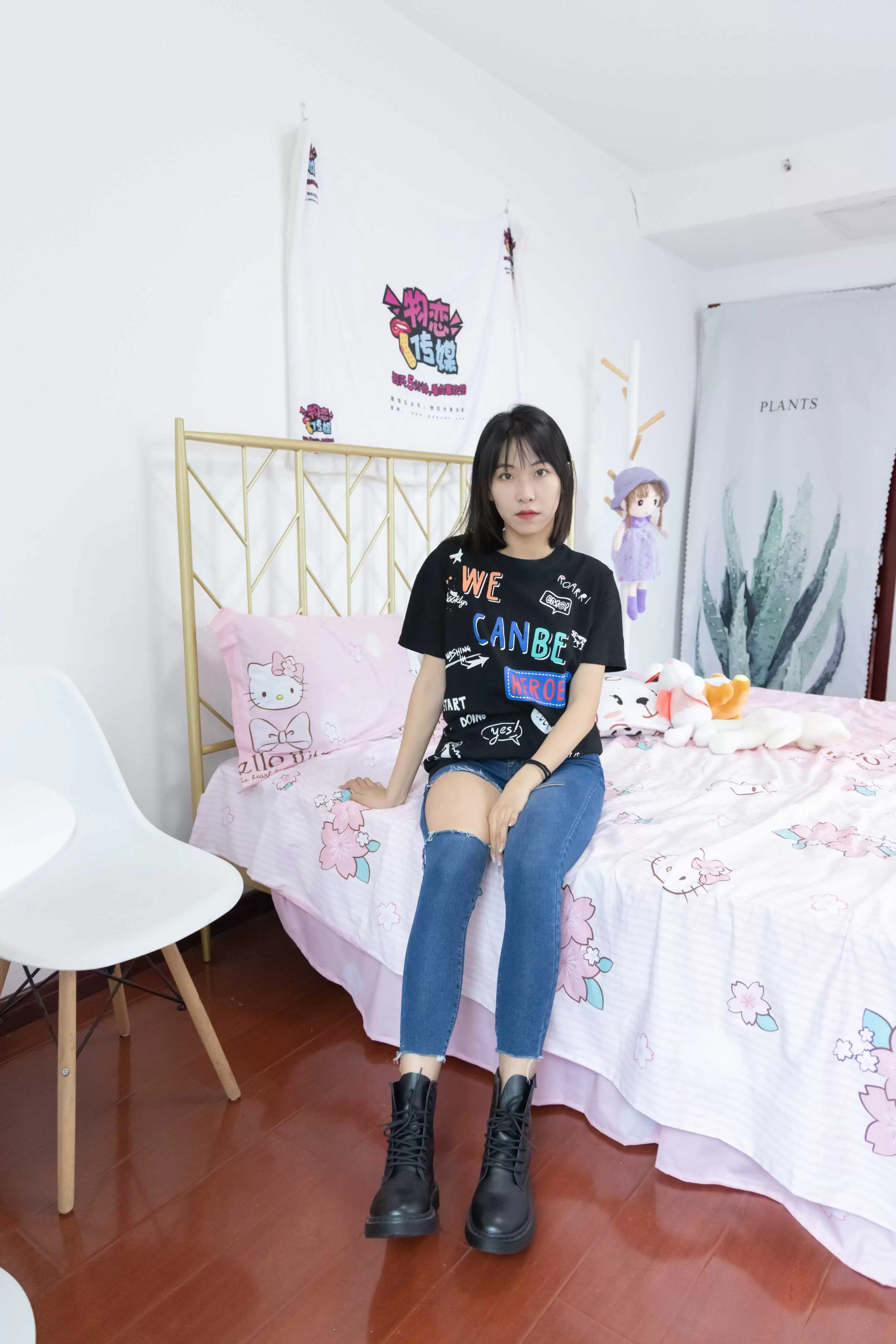 物恋传媒 NO.981 elise-与月独白 [159P+1V／5.23GB] - 秀人网免费无水印在线套图写真