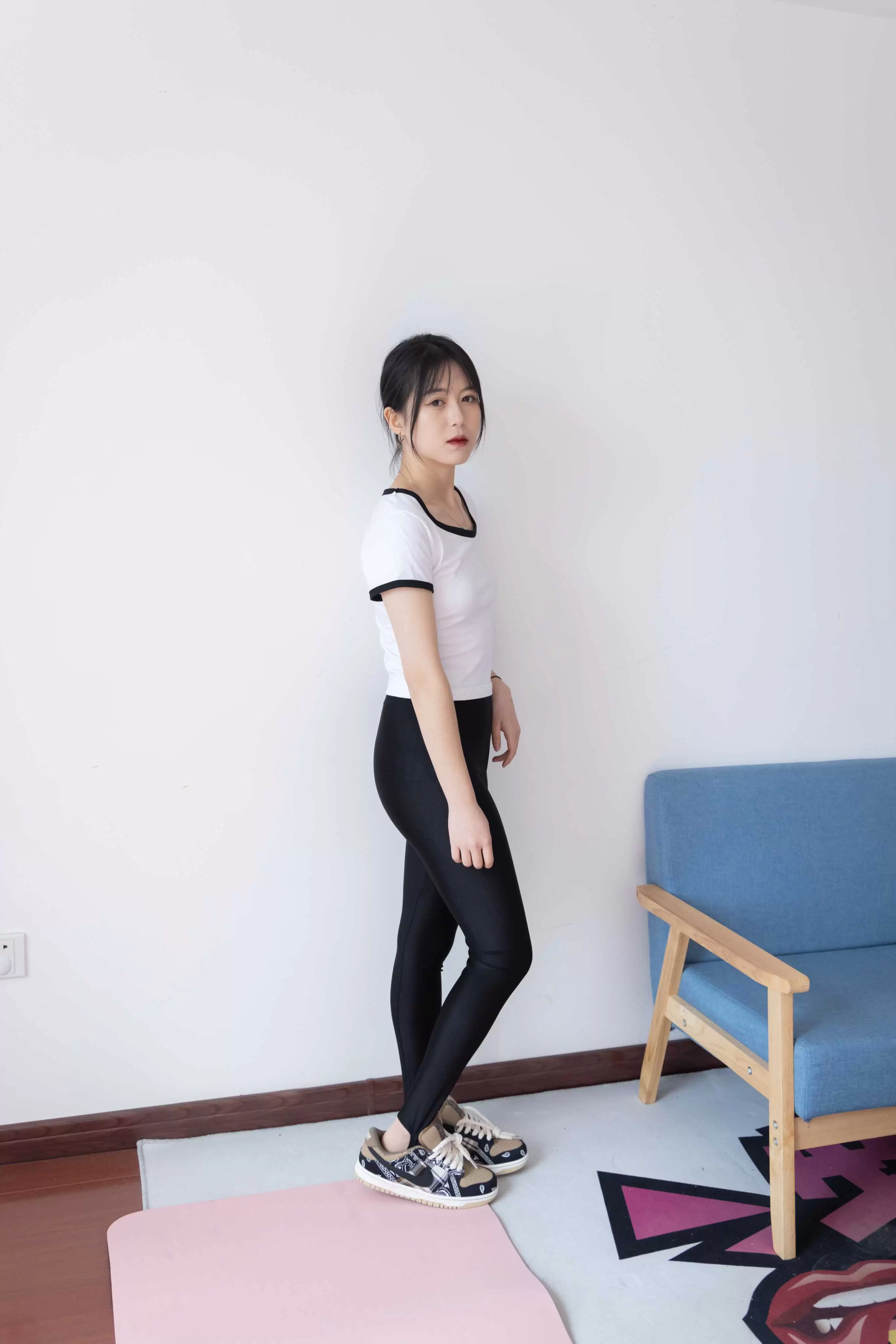 物恋传媒 NO.949期 冰冰-紫叶草 [193P+1V／5.22GB] - 秀人网免费无水印在线套图写真