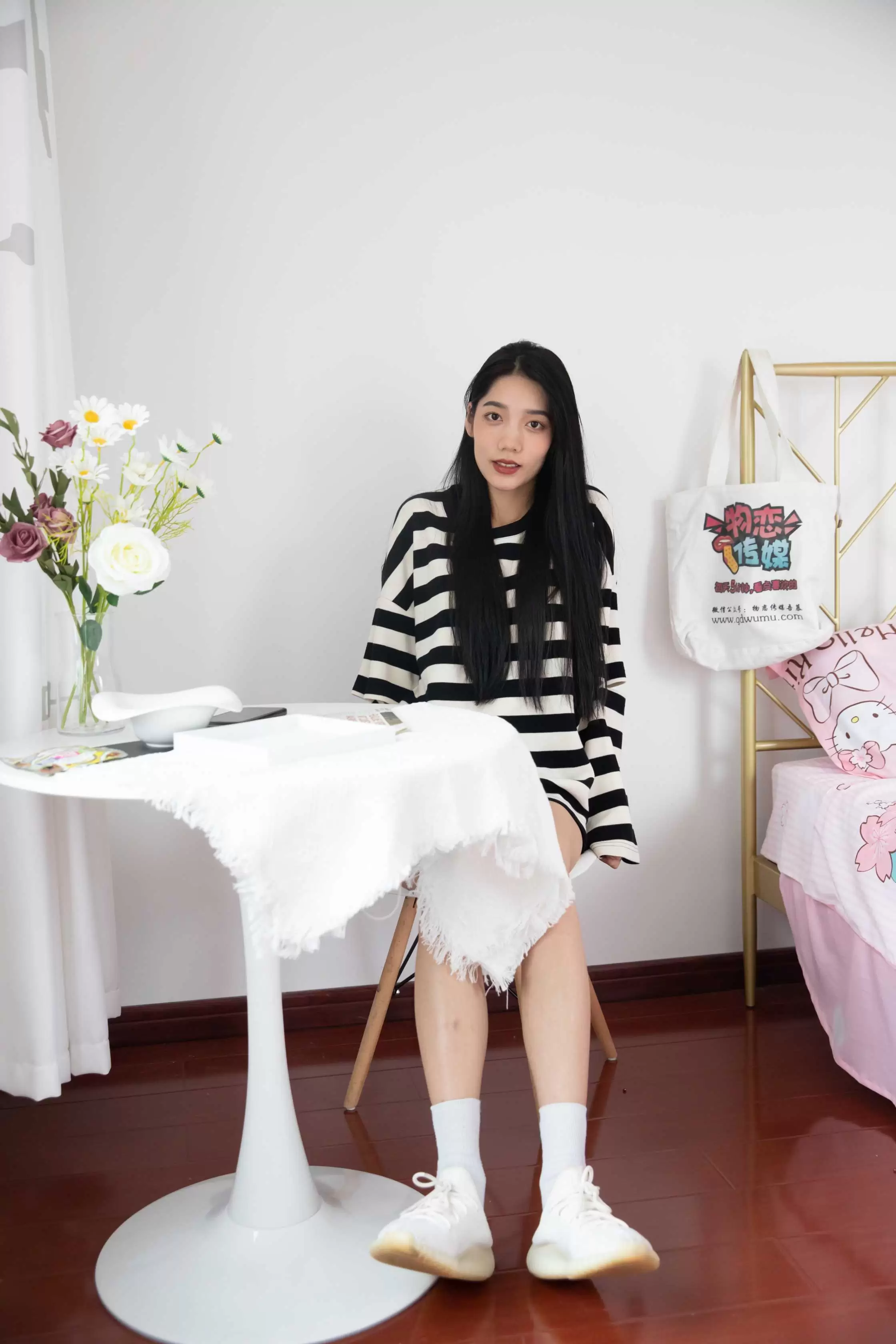 物恋传媒 NO.892 蕾蕾-蝶的绽放 [140P+1V／3.50GB] - 秀人网免费无水印在线套图写真