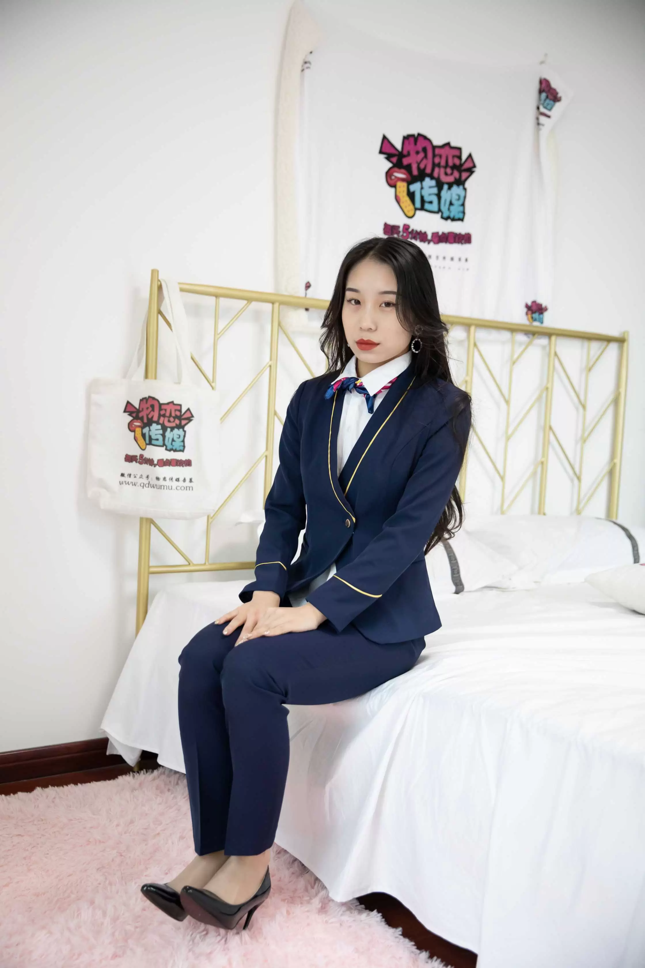 物恋传媒 NO.822 璐璐-烟雨一盏 [177P+1V／4.44GB] - 秀人网免费无水印在线套图写真