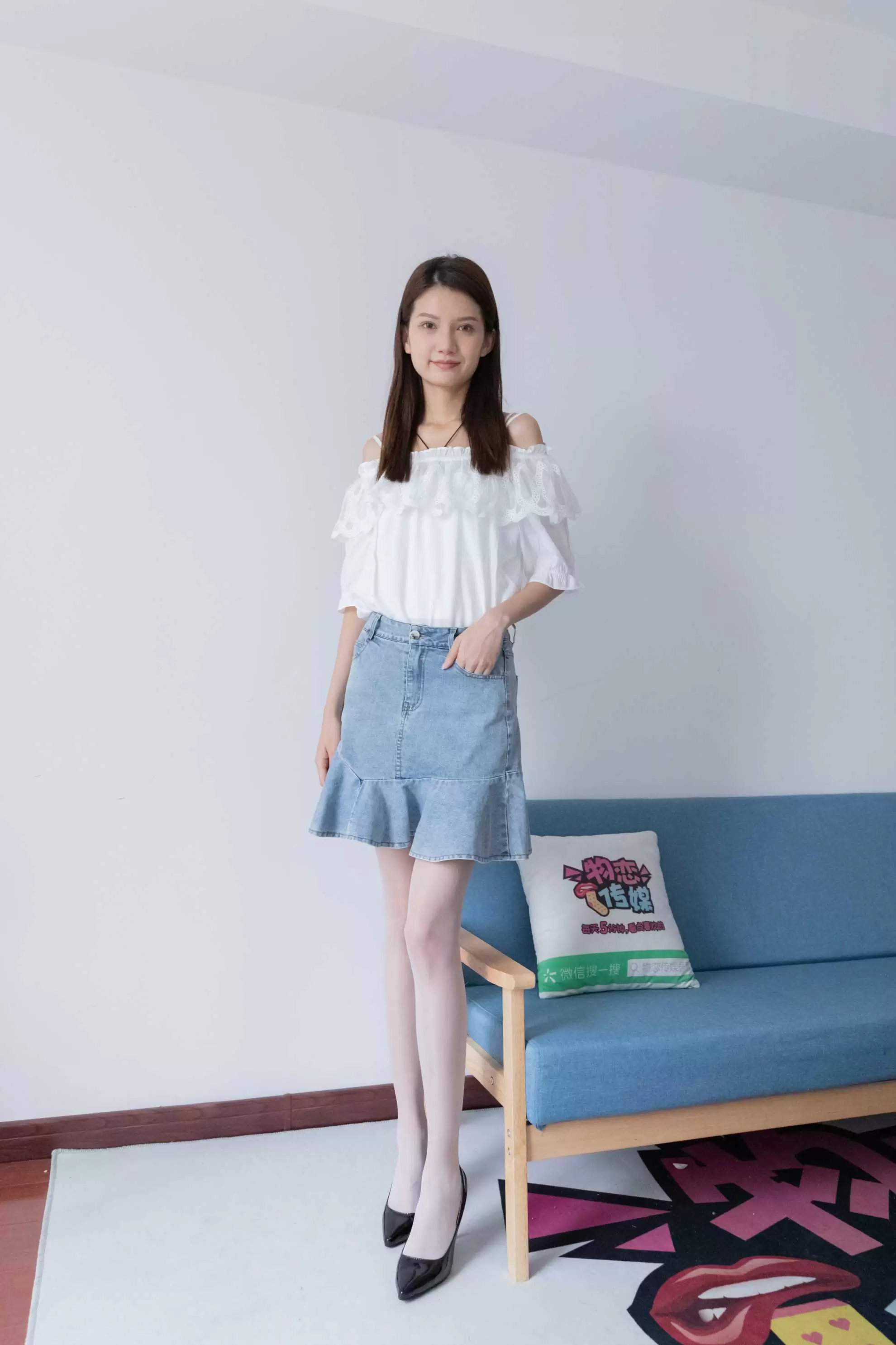 物恋传媒 NO.805 想想-梅溪渡 [156P+1V／4.45GB] - 秀人网免费无水印在线套图写真