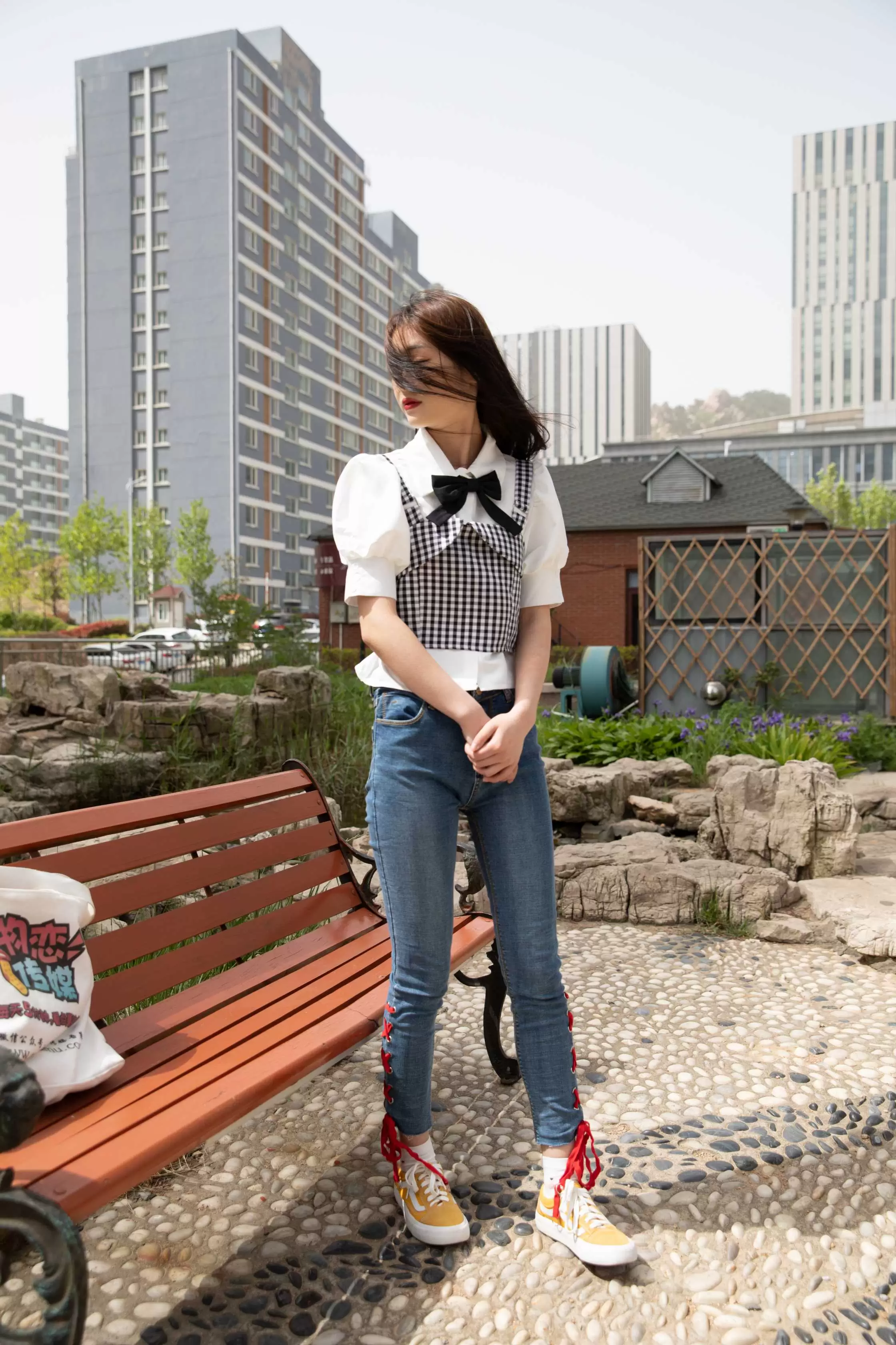 物恋传媒 NO.779 雪儿-青春的盛放 [149P+1V／6.10GB] - 秀人网免费无水印在线套图写真