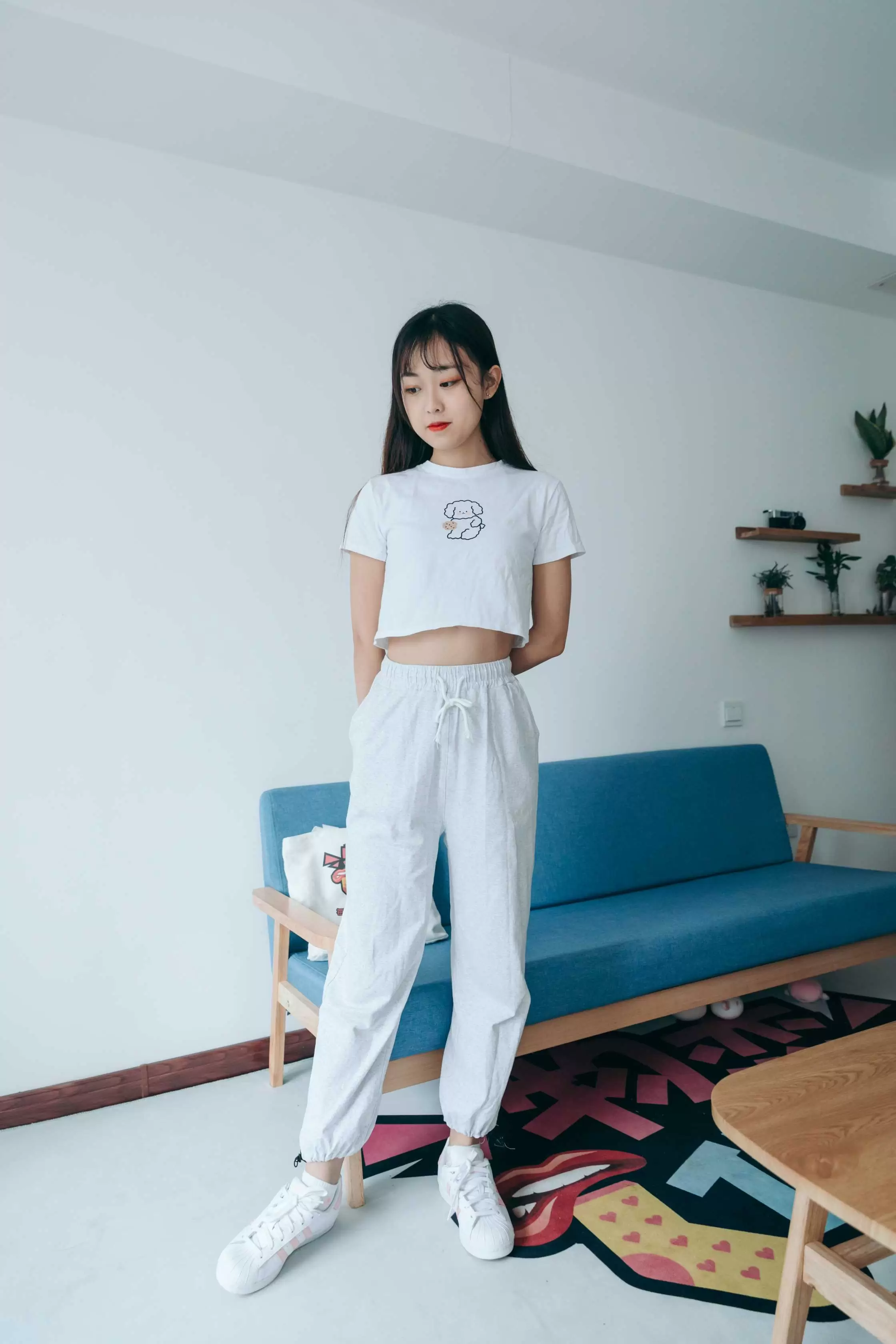 物恋传媒 NO.747 喵喵-春雨里 [146P+1V／3.37GB] - 秀人网免费无水印在线套图写真