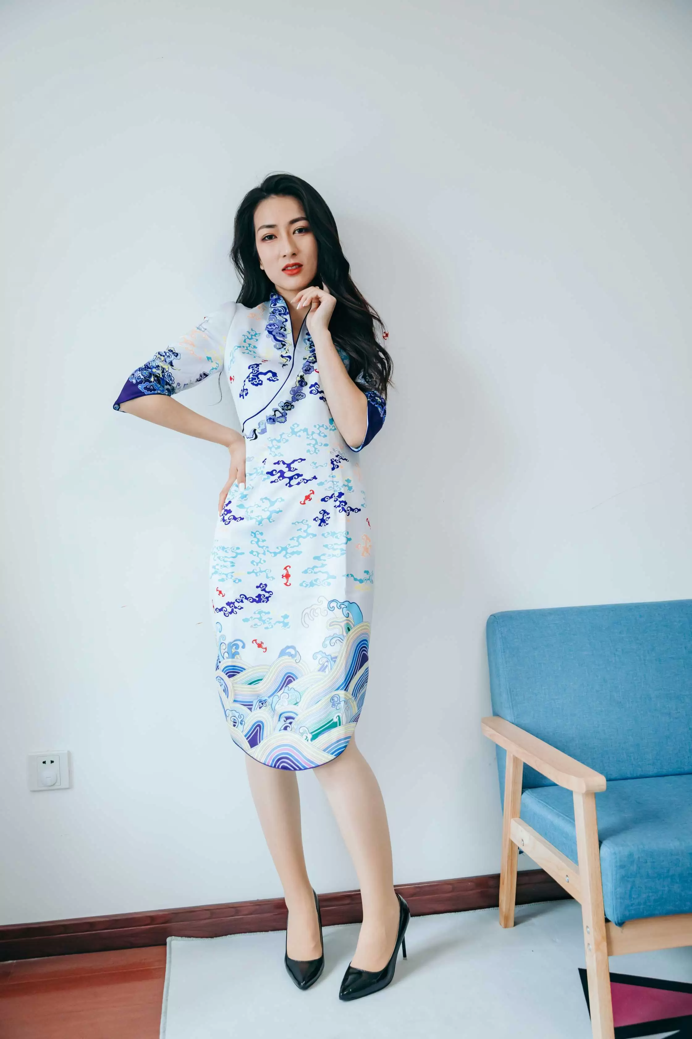 物恋传媒 NO.746 小茶-星野与风 [177P+1V／4.18GB] - 秀人网免费无水印在线套图写真