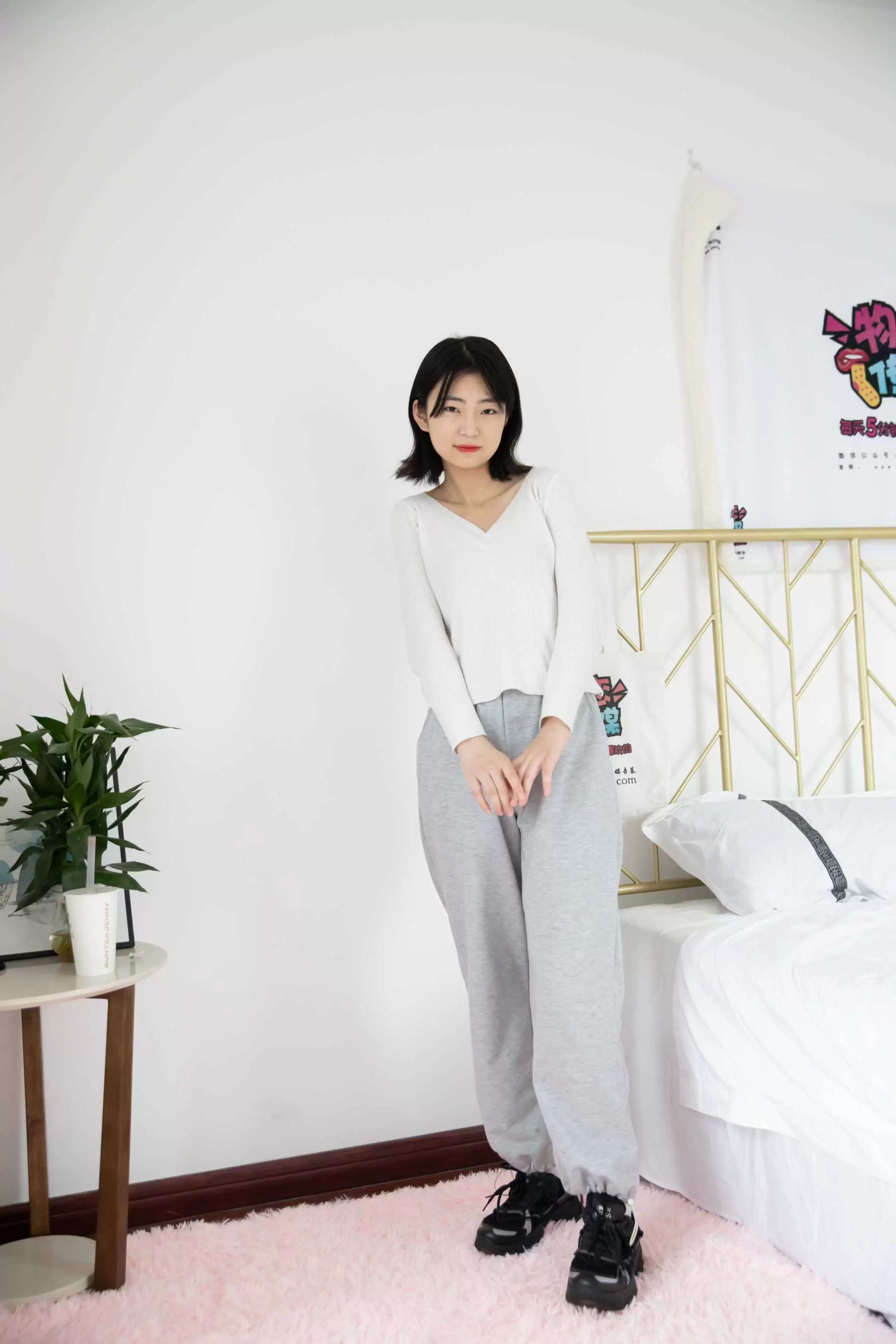 物恋传媒 NO.663 小凌-草原最美的花 [144P+1V／3.62G] - 秀人网免费无水印在线套图写真