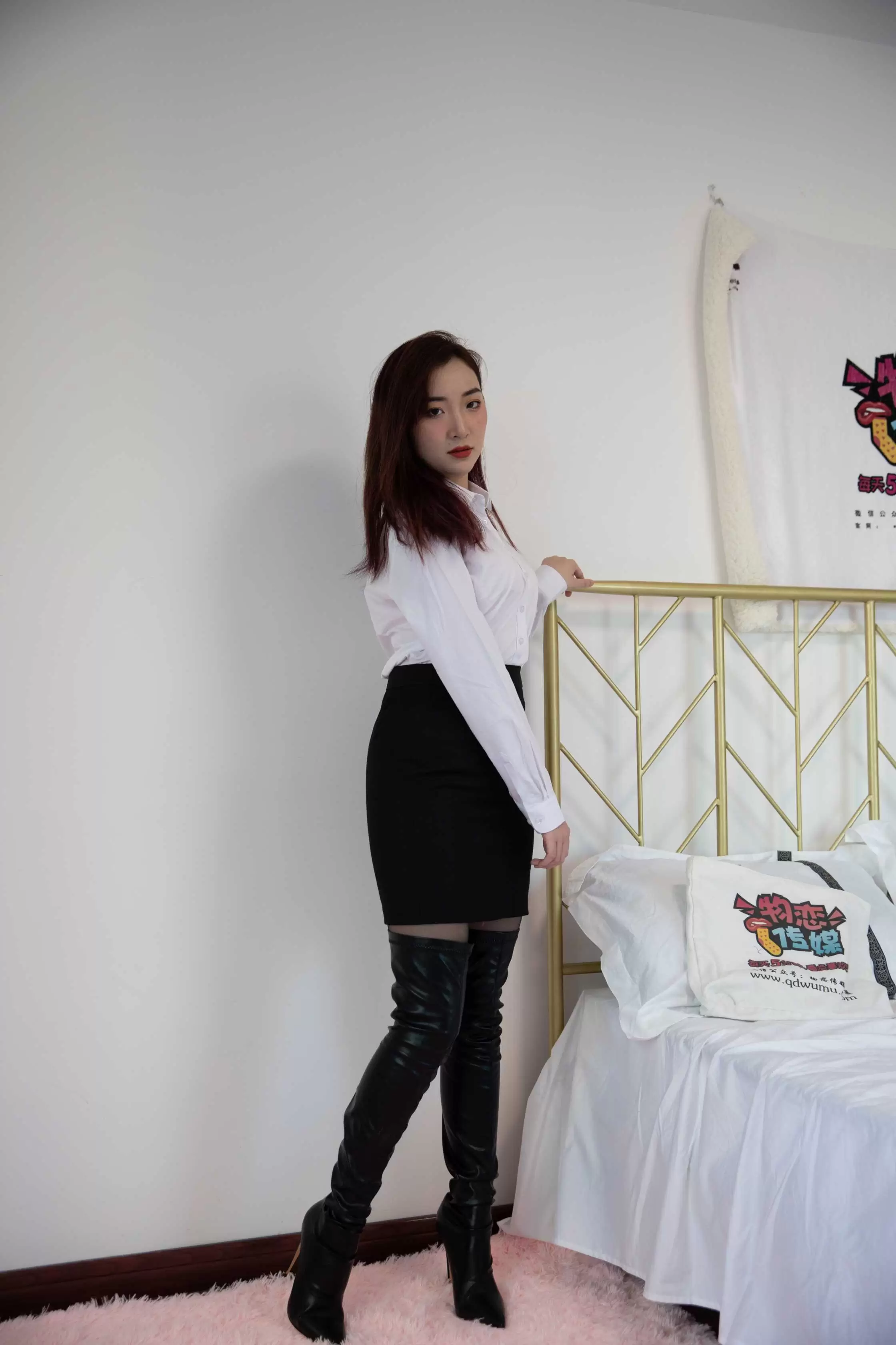 物恋传媒 NO.631 小晴-心有千千结 [155P+1V3.95G] - 秀人网免费无水印在线套图写真