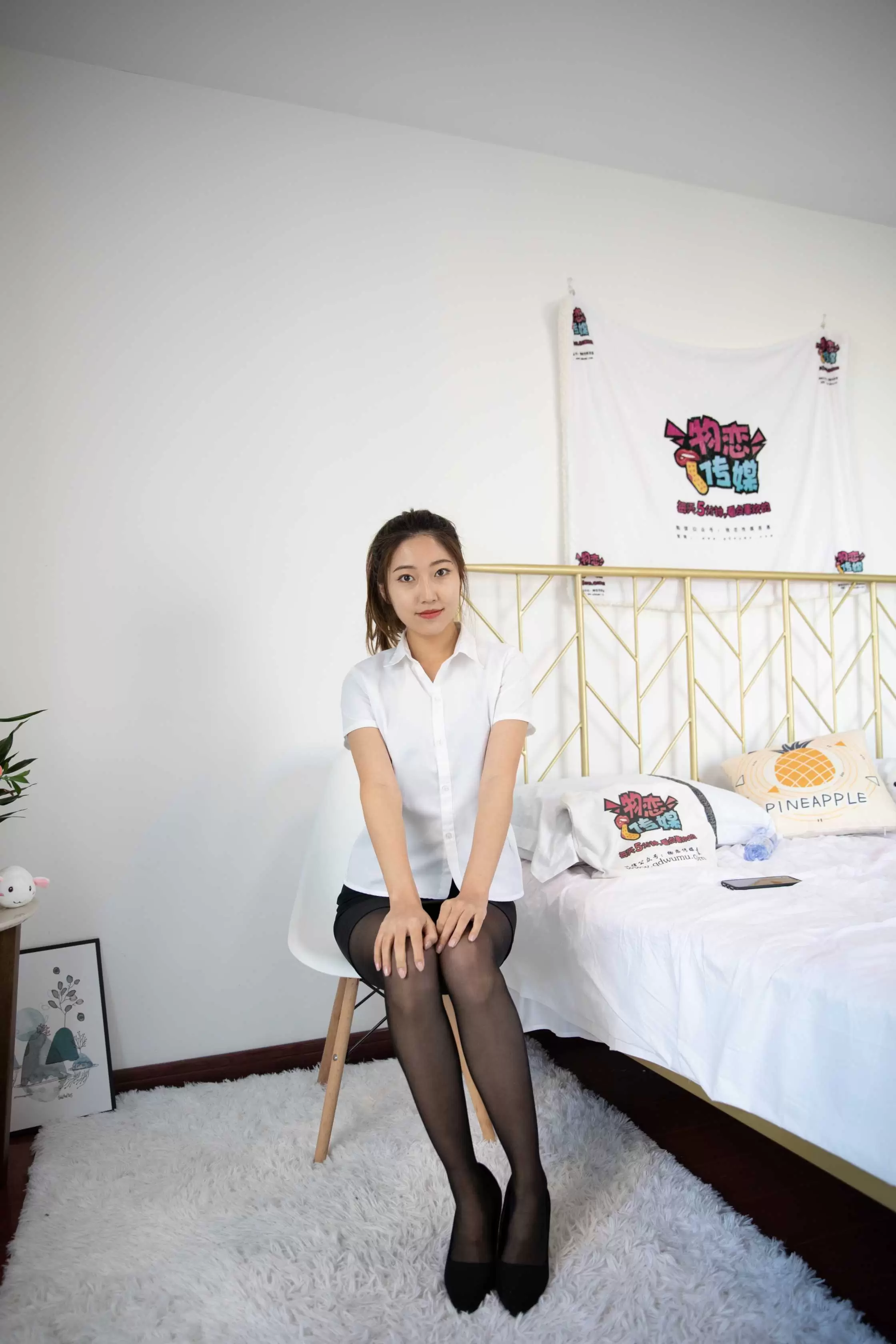 物恋传媒 NO.580 雅梦-秋思梦 [204P+1V6.03G] - 秀人网免费无水印在线套图写真