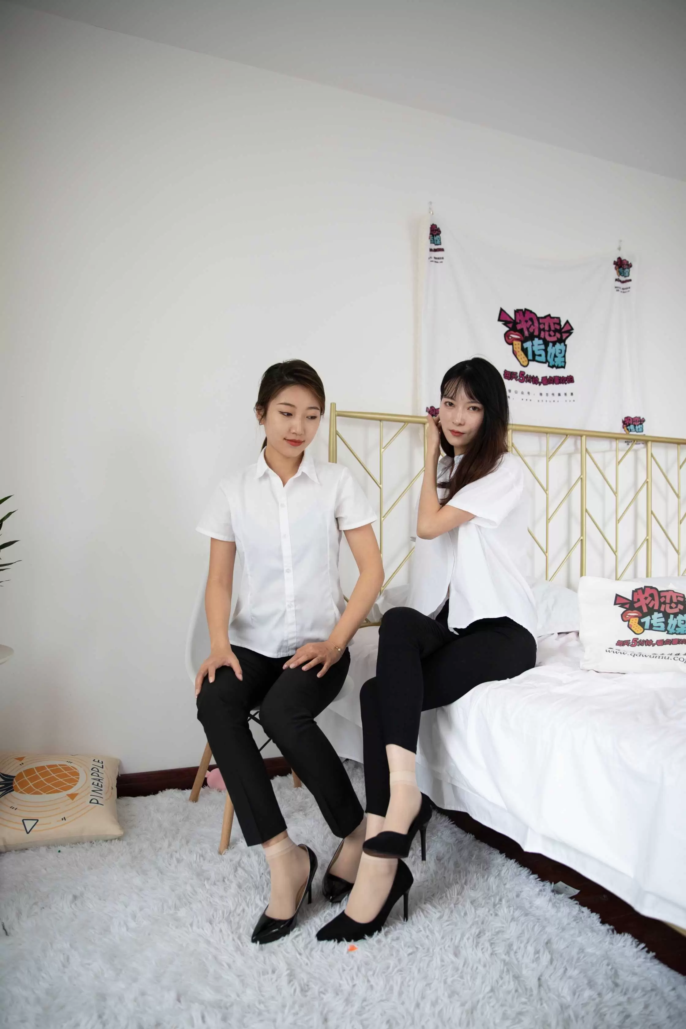 物恋传媒 NO.562 猫耳&雅梦-诗里的秋 [205P+1V4.84G] - 秀人网免费无水印在线套图写真