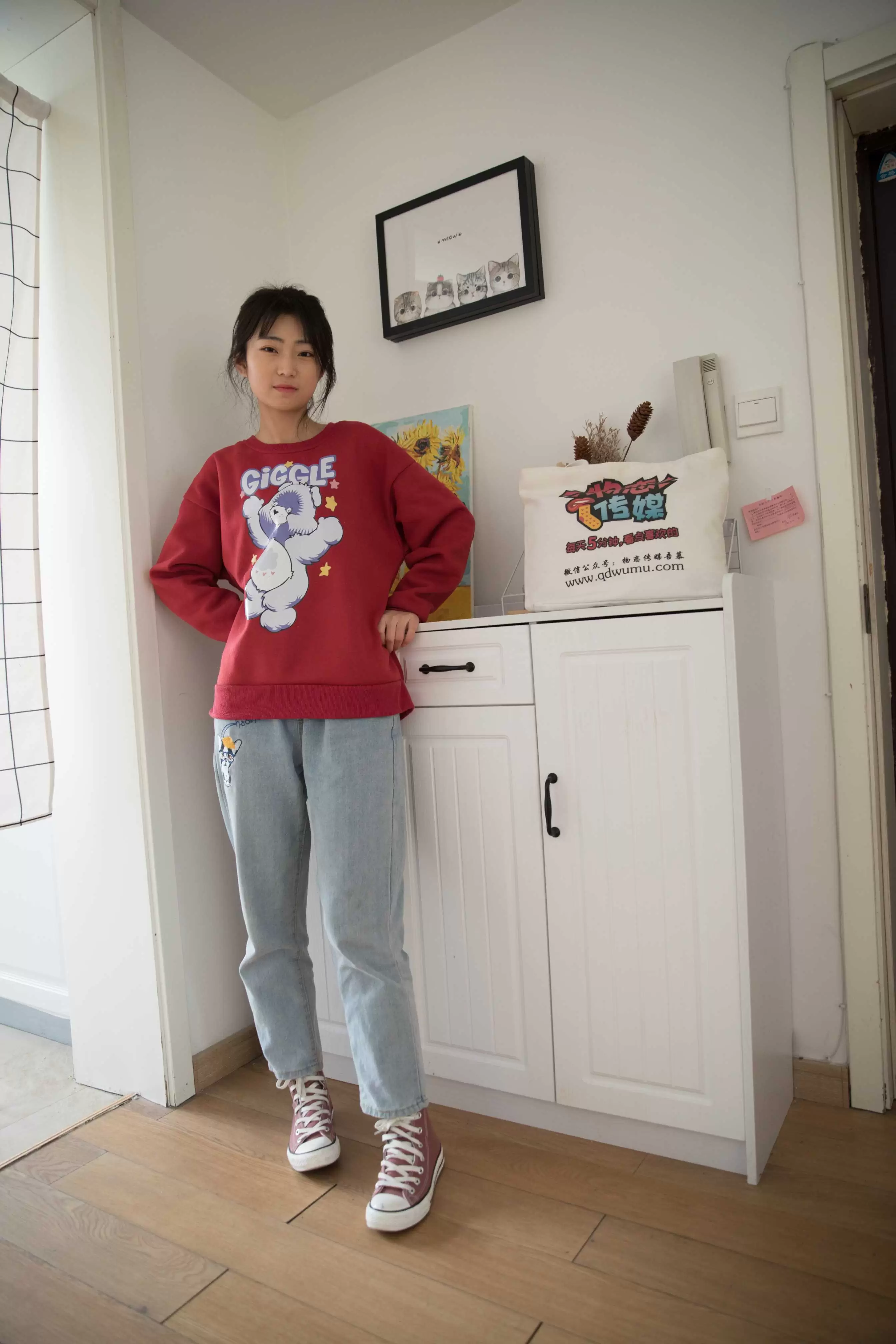 物恋传媒 No.389 小凌-梦中的向阳花 [172P+1V4.38G] - 秀人网免费无水印在线套图写真