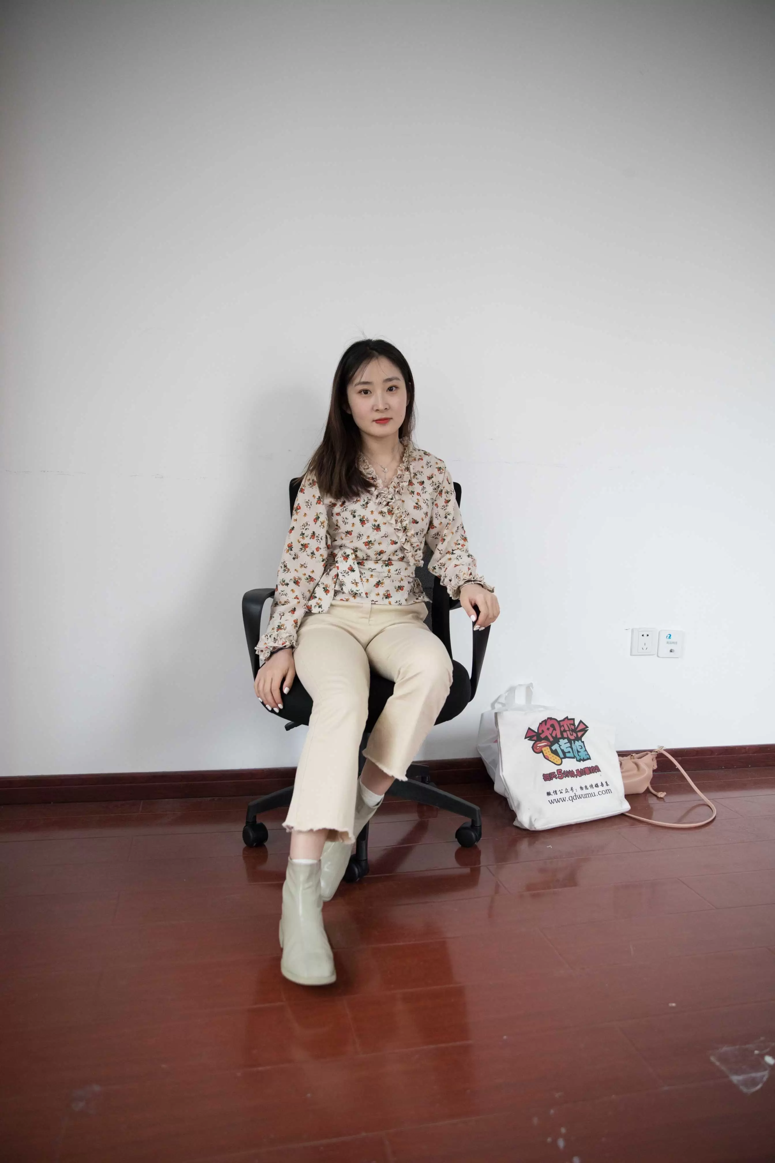 物恋传媒 No.375 媛媛-热带的风与想念 [162P+1V4.43G] - 秀人网免费无水印在线套图写真