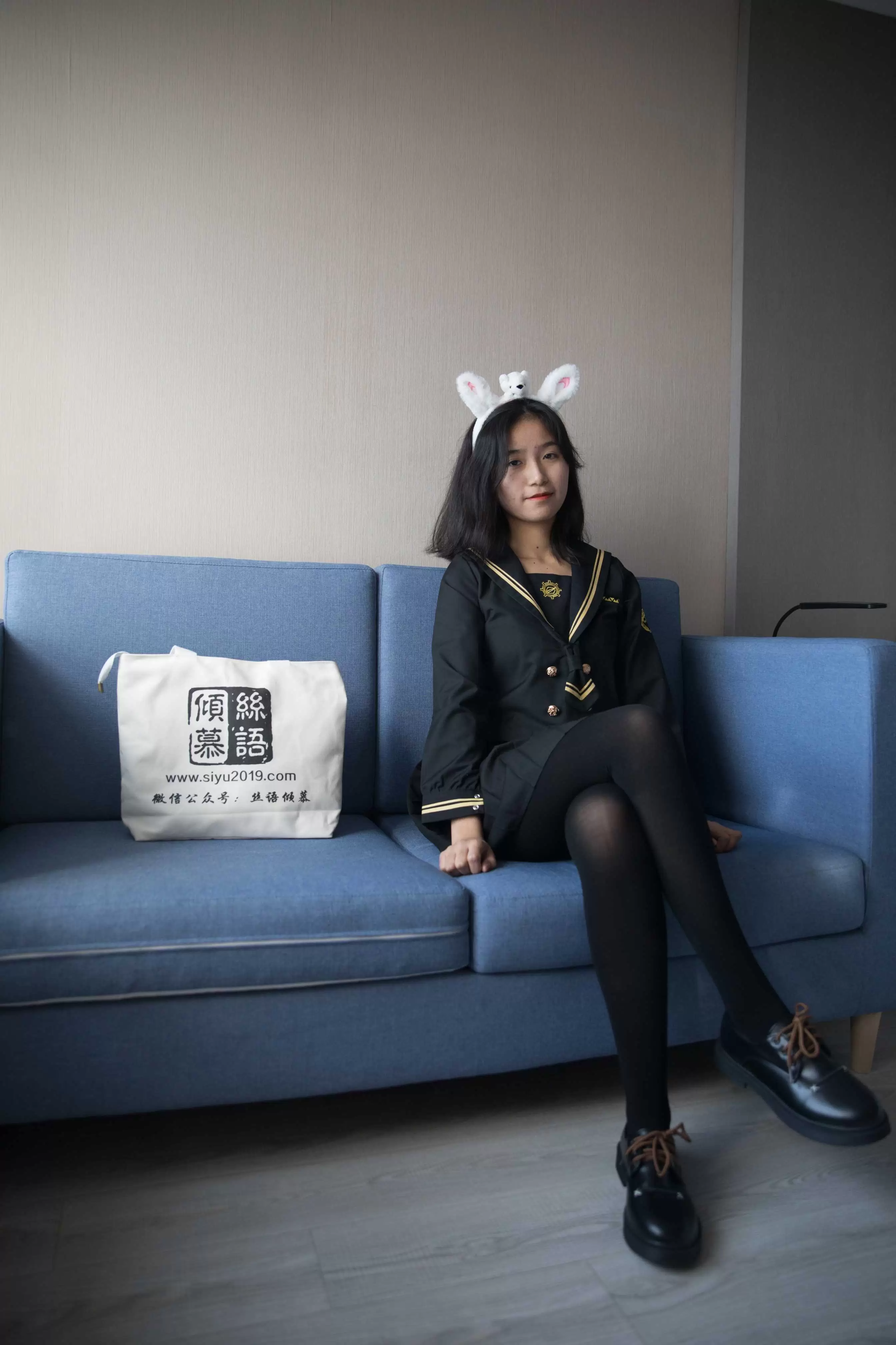 物恋传媒 No.355 小昭-暗夜月桂 [131P+1V3.46G] - 秀人网免费无水印在线套图写真