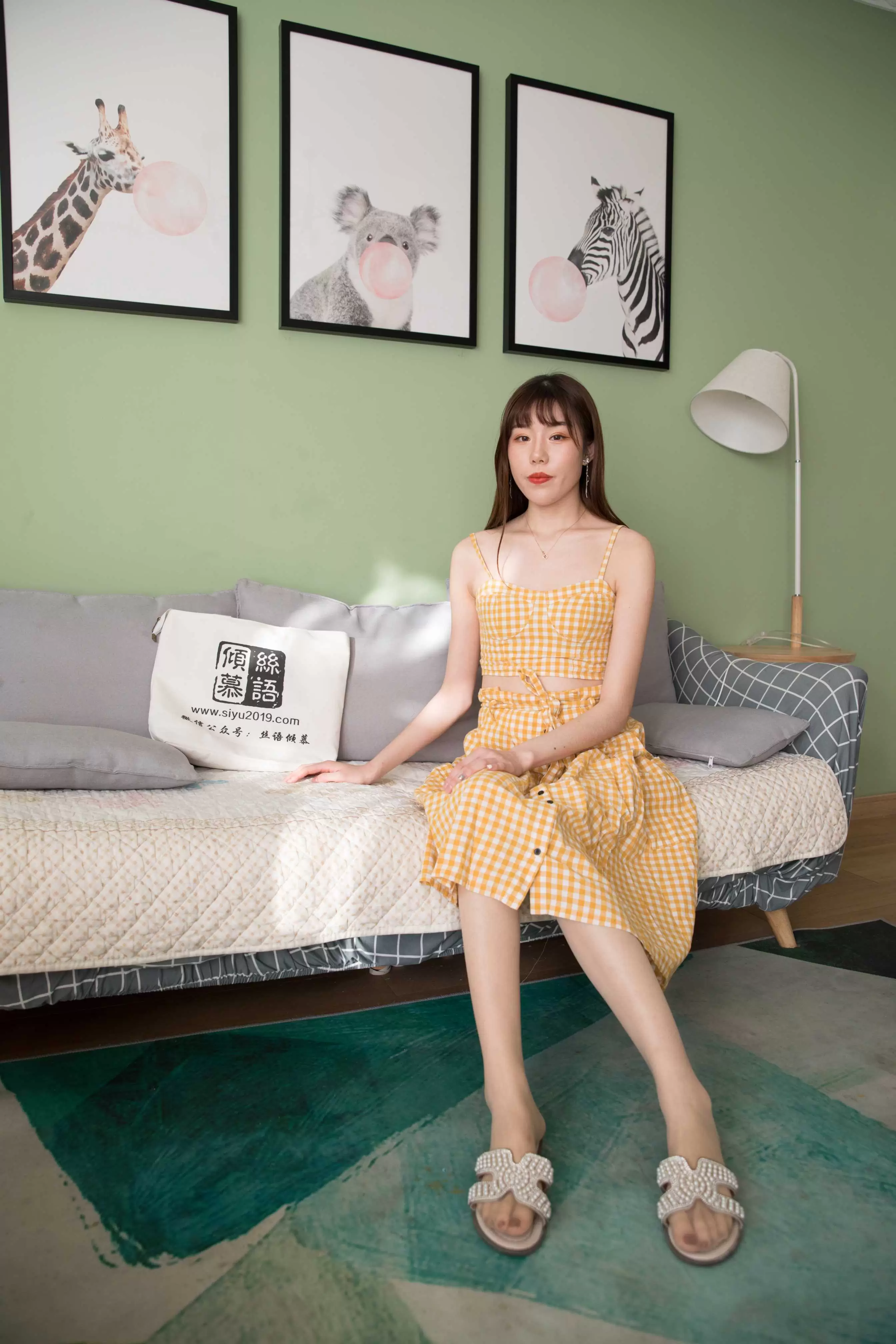 物恋传媒 No.352 爱琪-短暂之间 [119P+1V2.72G] - 秀人网免费无水印在线套图写真