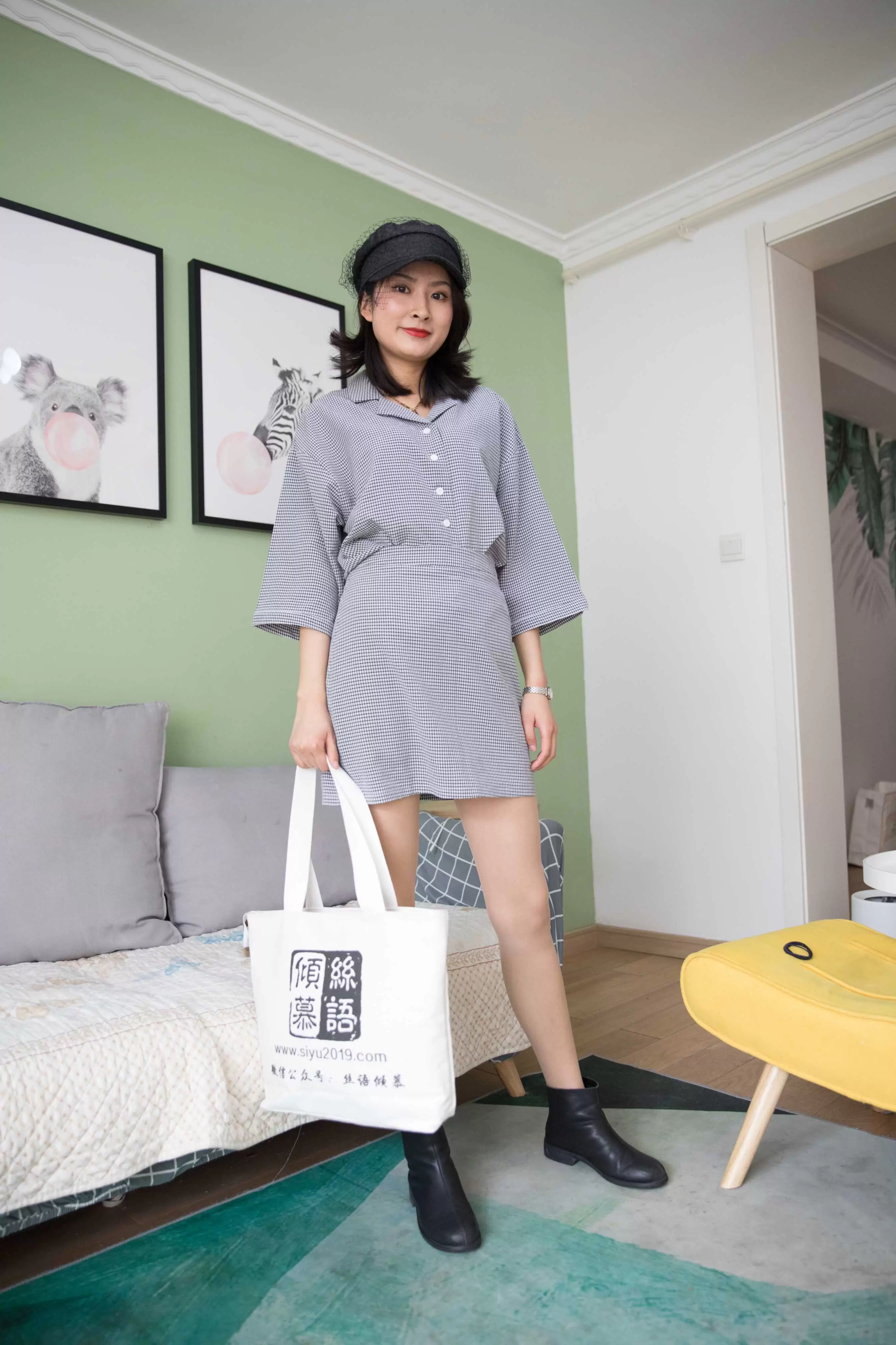 物恋传媒 No.340 晓晓-星尘的歌 [131P+1V3.69G] - 秀人网免费无水印在线套图写真