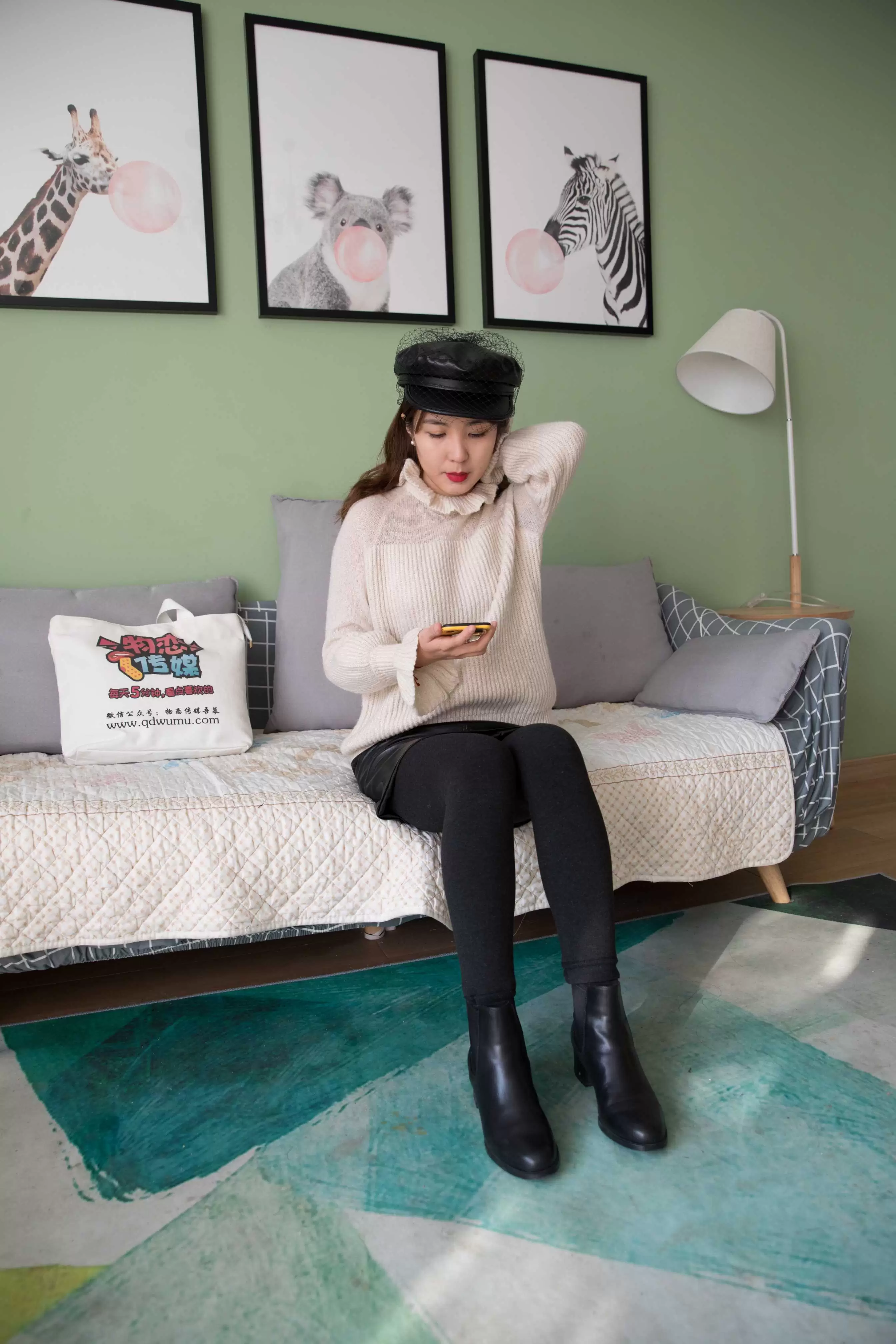 物恋传媒 No.325 晚晴-盈盈冬日歌 [168P+1V4.20G] - 秀人网免费无水印在线套图写真