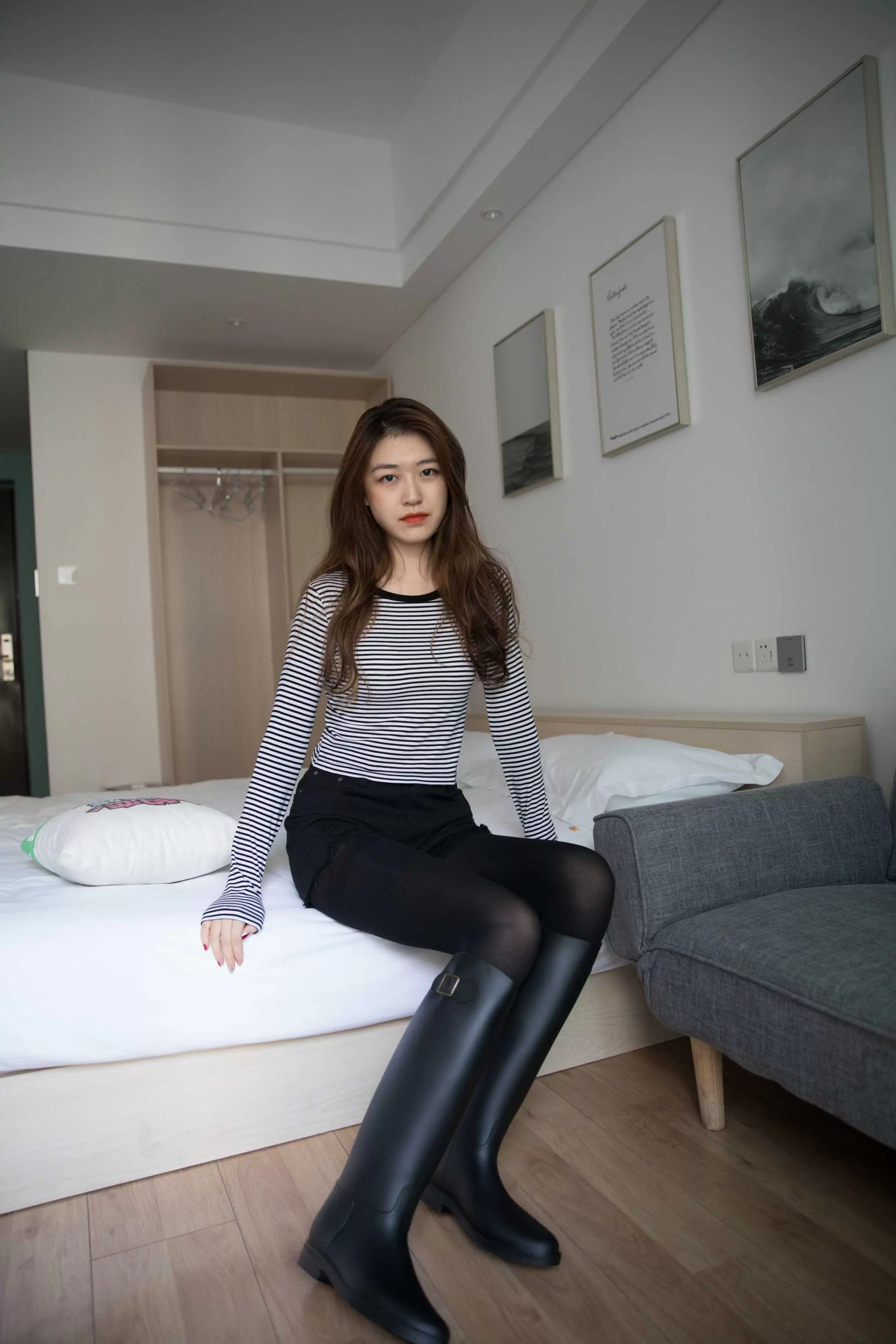 物恋传媒 No.232 佳琪-左手的倒影 [186P+1V5.85G] - 秀人网免费无水印在线套图写真