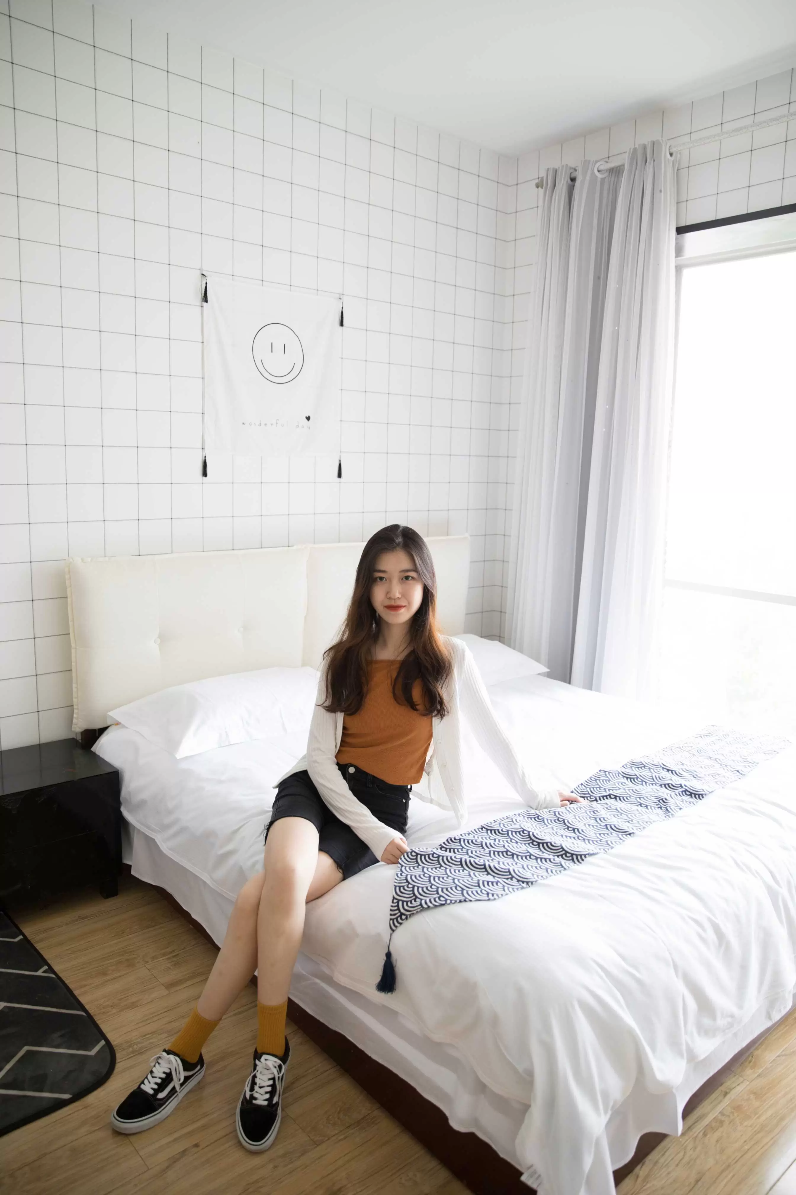 物恋传媒 No.172 佳琪-民宿里纯情的她 [144P+1V2.2G] - 秀人网免费无水印在线套图写真